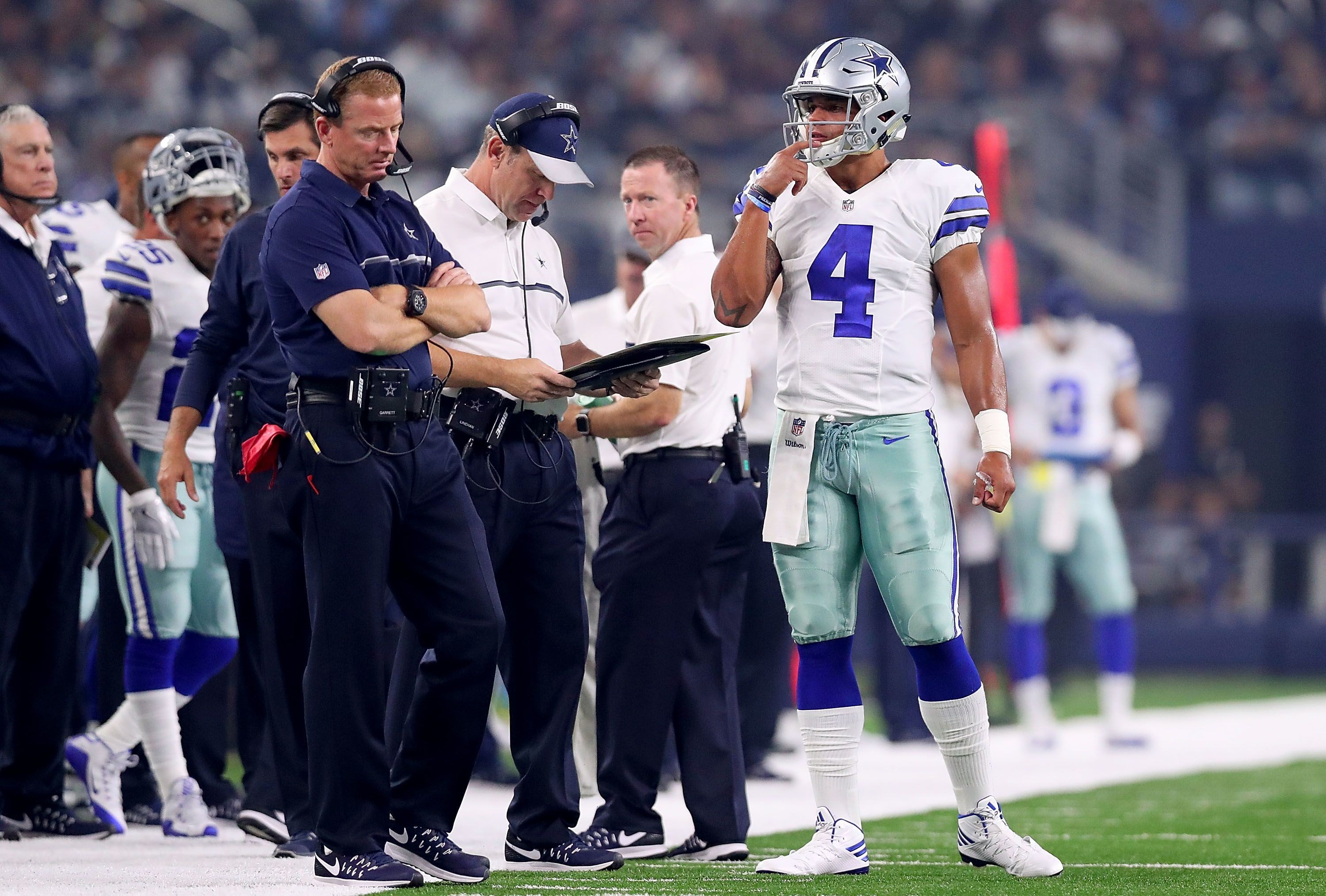 Is The Dallas Cowboys Offensive Scheme Too Simplistic?