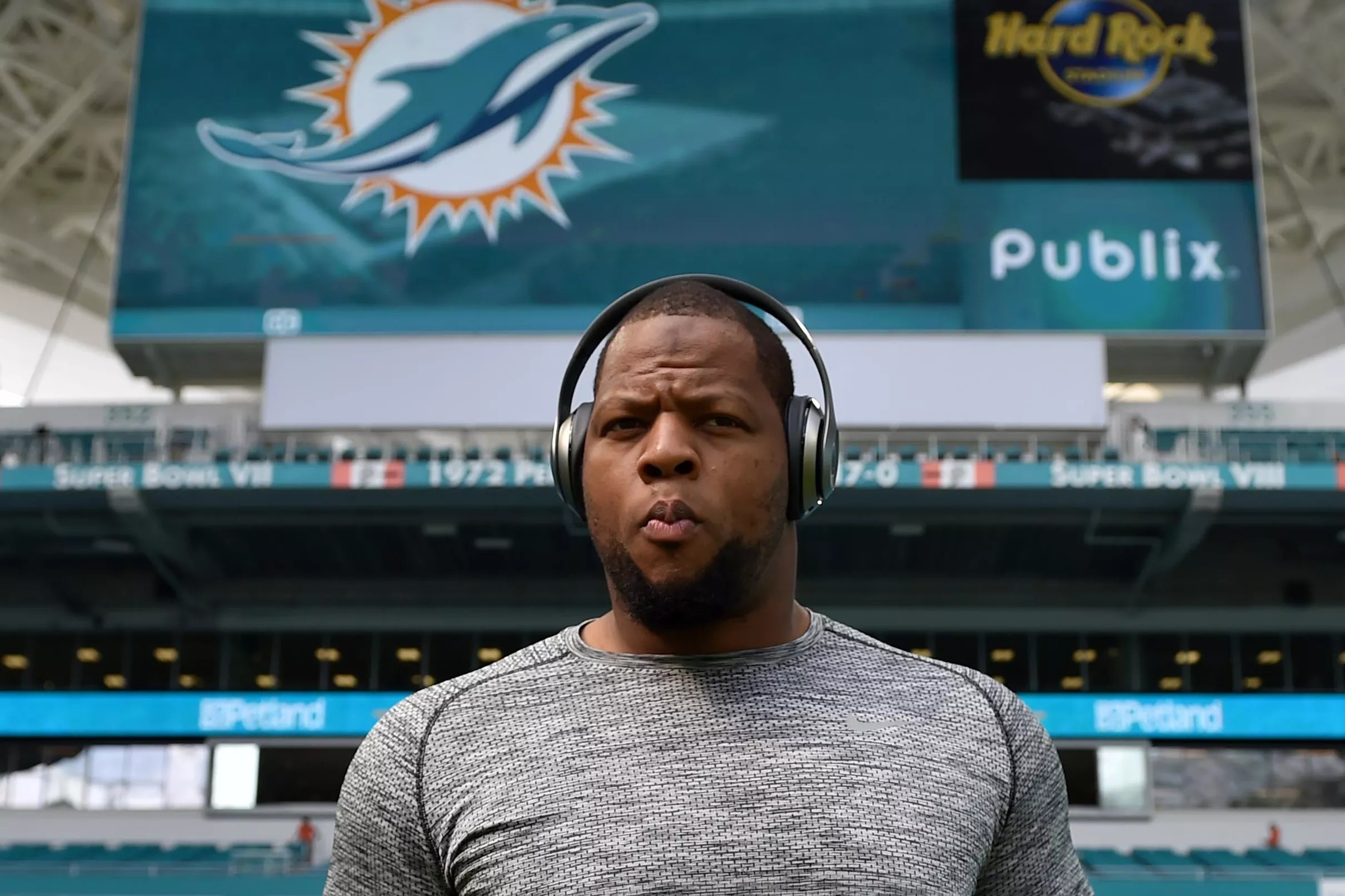 Ndamukong Suh named to PFF AllPro midseason team