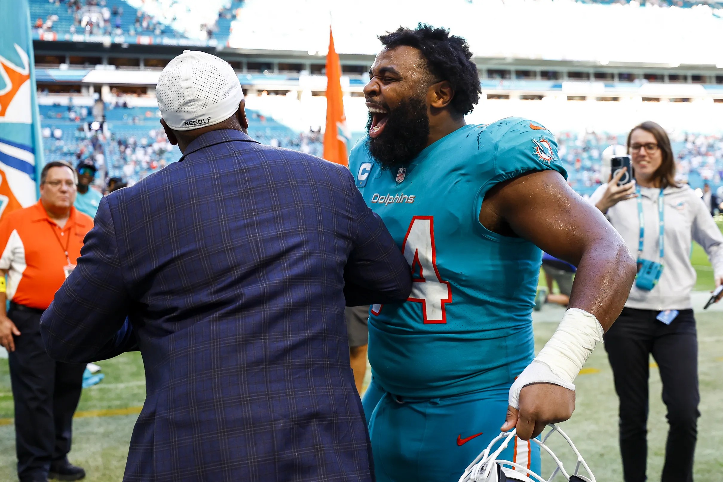 NFL Wild Card Schedule Set Dolphins At Bills On Sunday Get All The nfl-wild-card-schedule-set-dolphins-at-bills-on-sunday-get-all-the