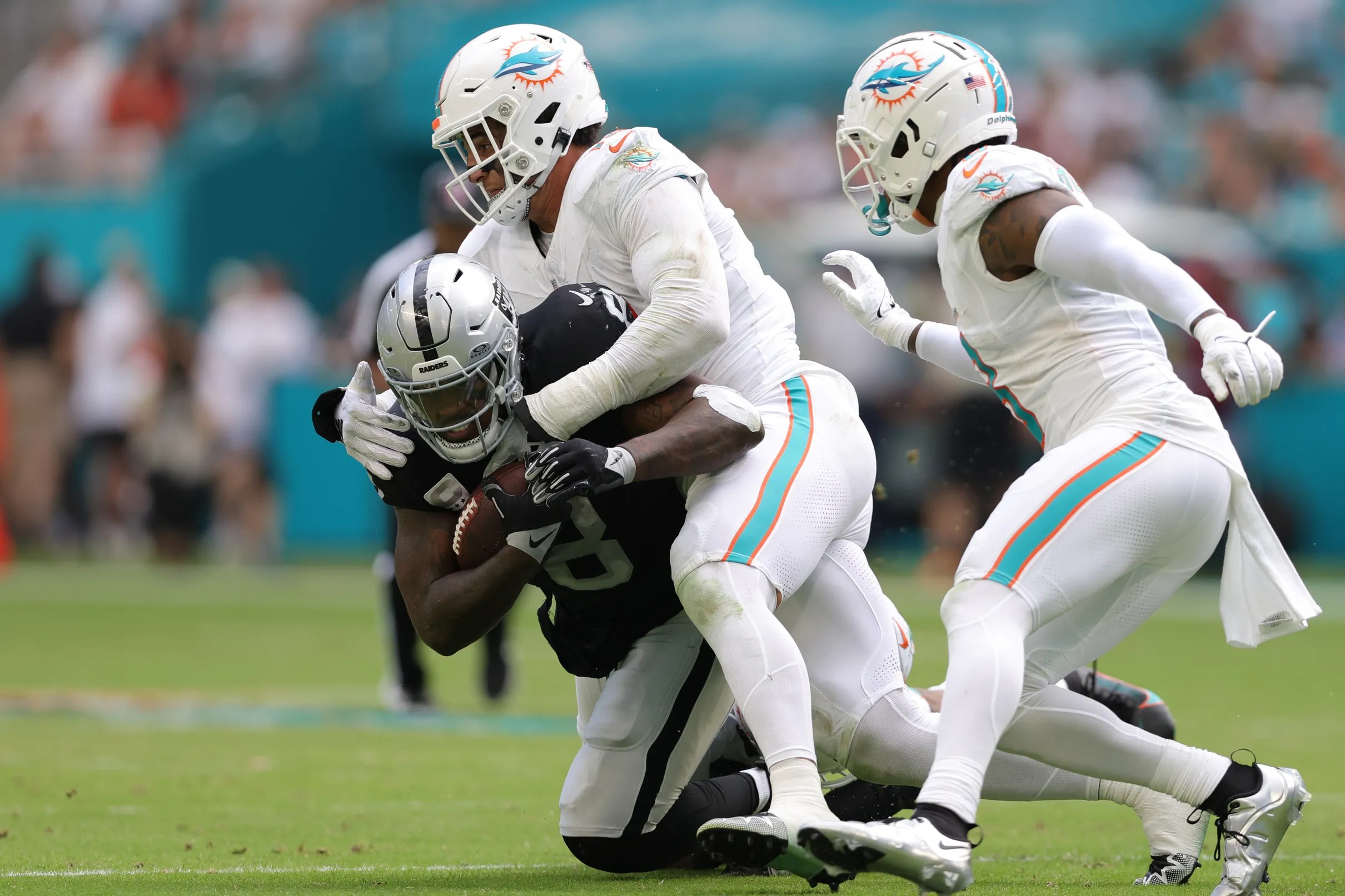 Raiders Vs. Dolphins Final Score And Immediate Reactions: Jaelan ...