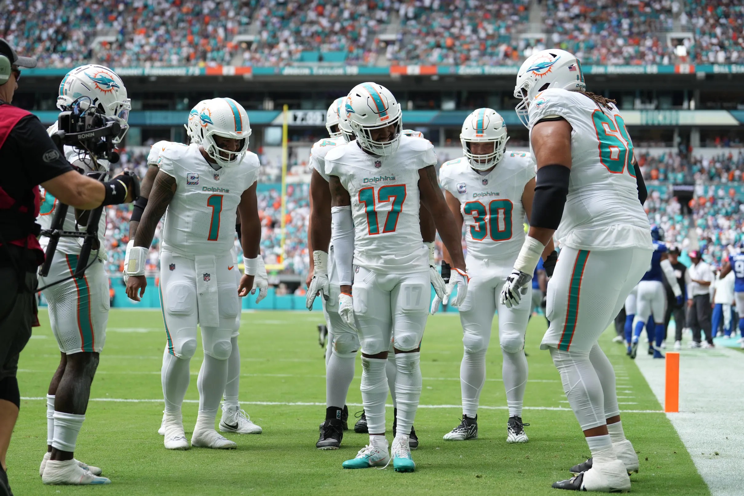 Monday Night Football: Miami Dolphins defeat the hapless New