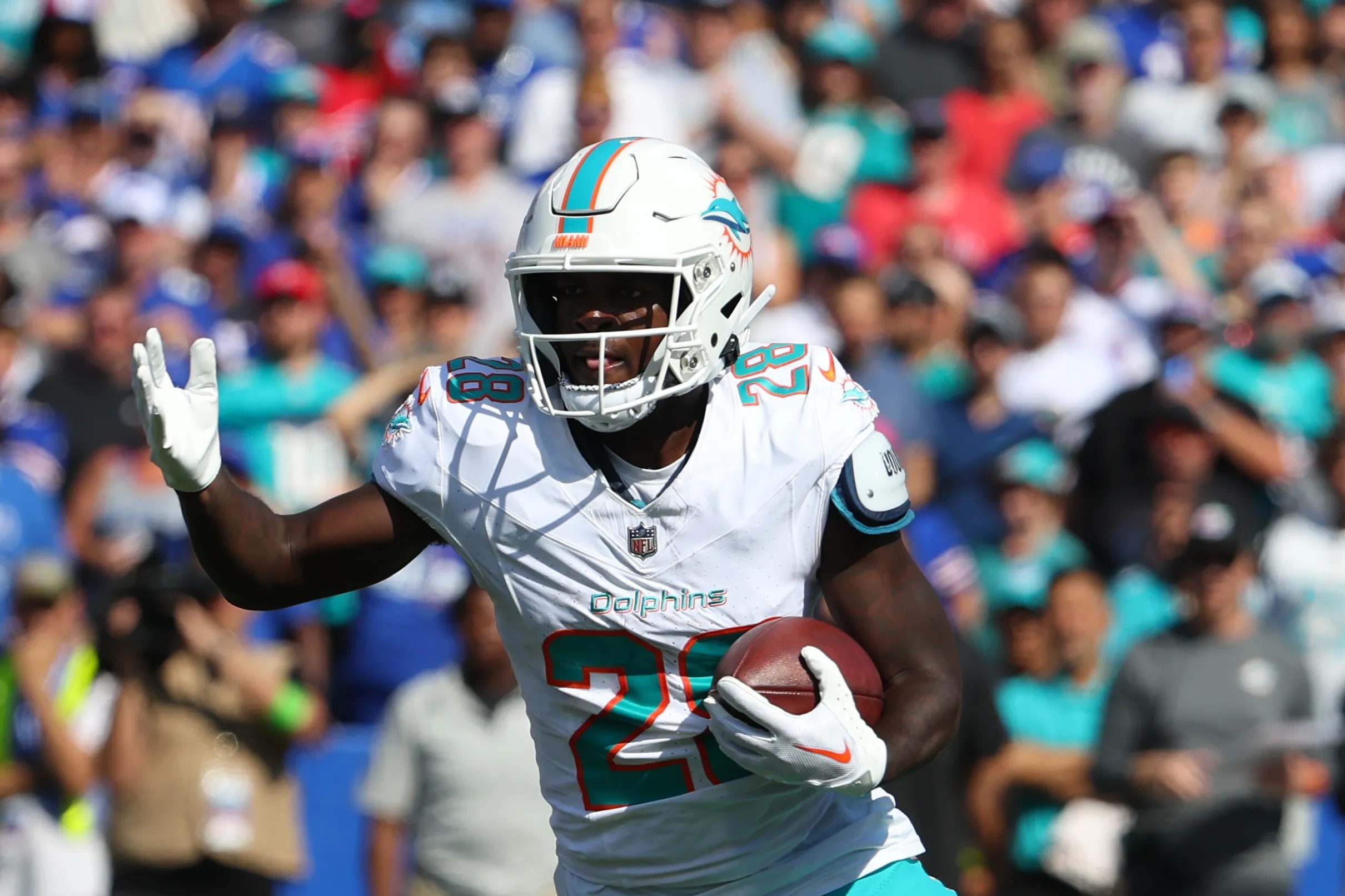 The Splash Zone 8/13/23: De'Von Achane among bright spots in Dolphins loss