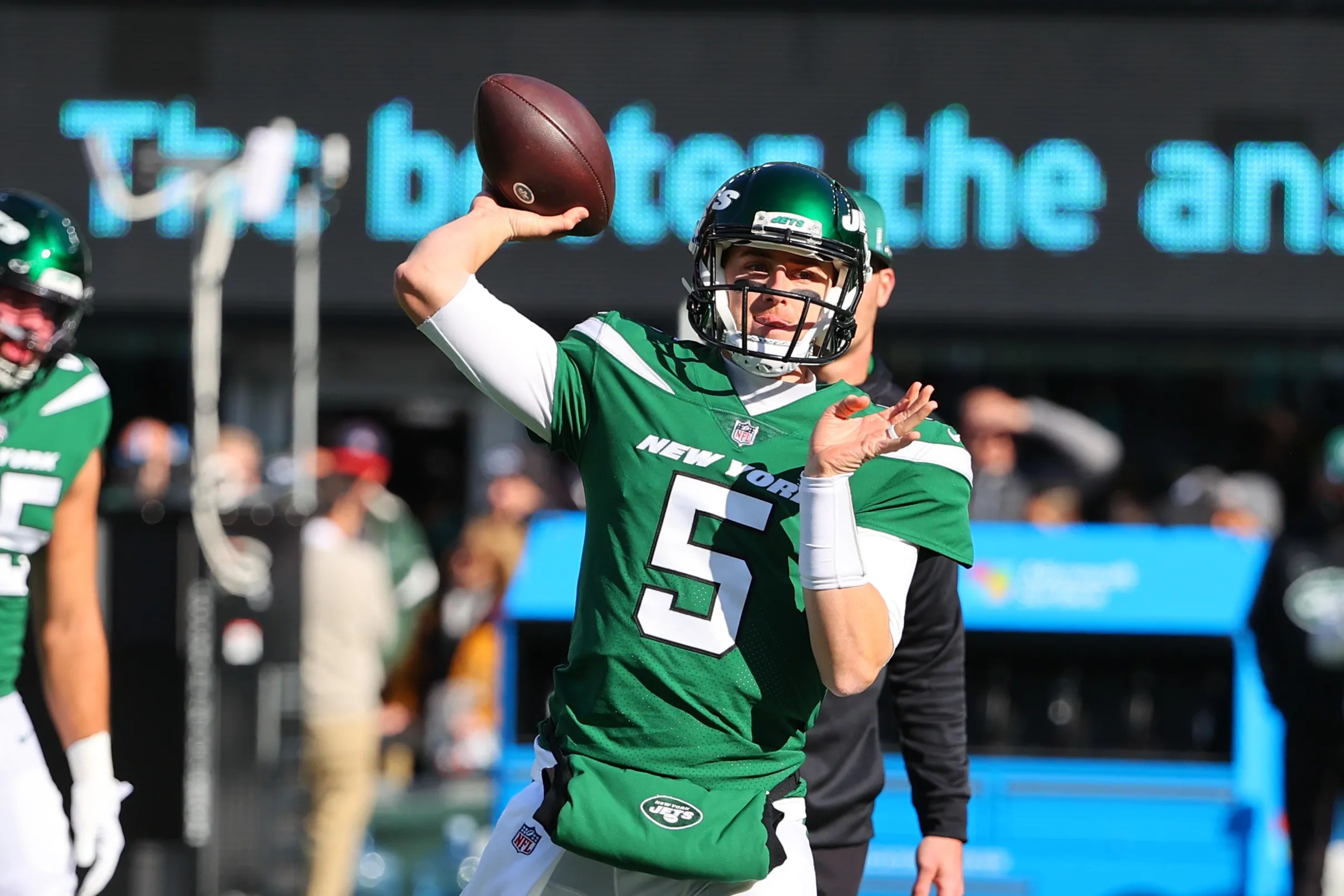 QB Mike White 'would love to be back with the Jets,' but also intrigued by  Dolphins