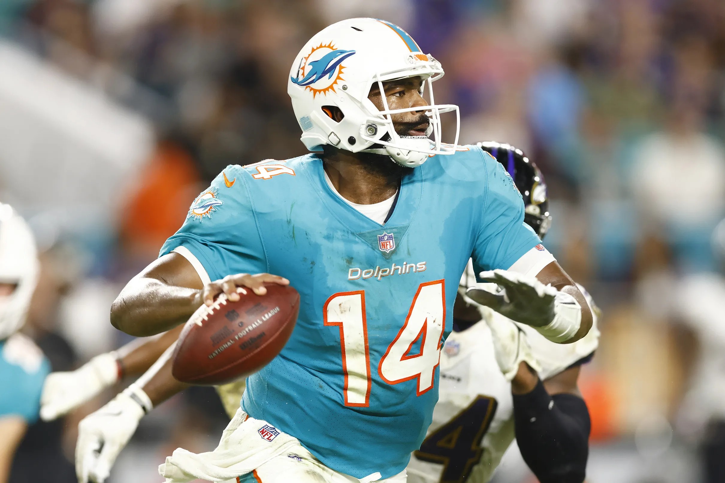2022 Miami Dolphins free agents Walk, tag, resign Jacoby Brissett