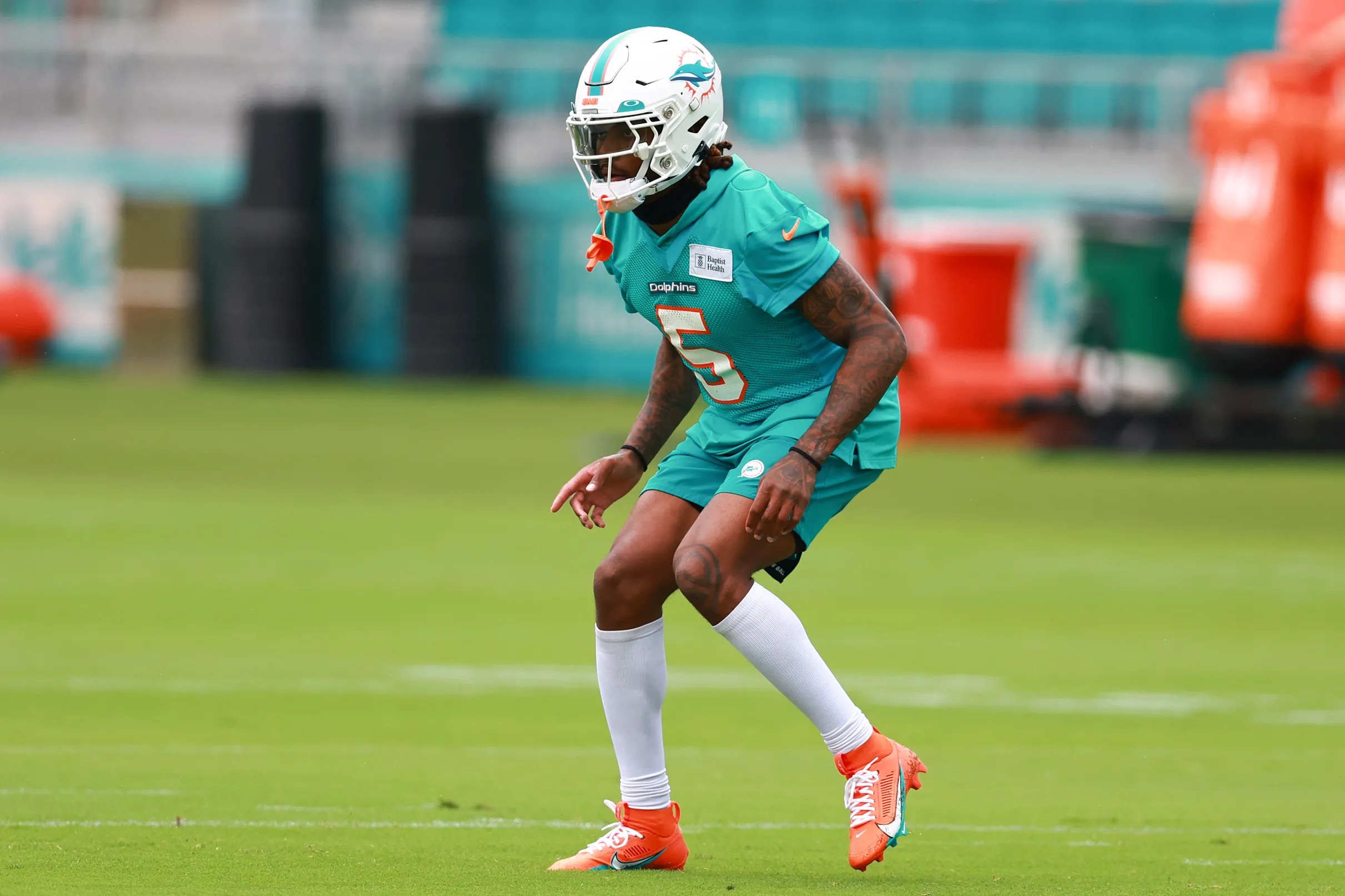 Injury Report: Dolphins cornerback Jalen Ramsey carted off field