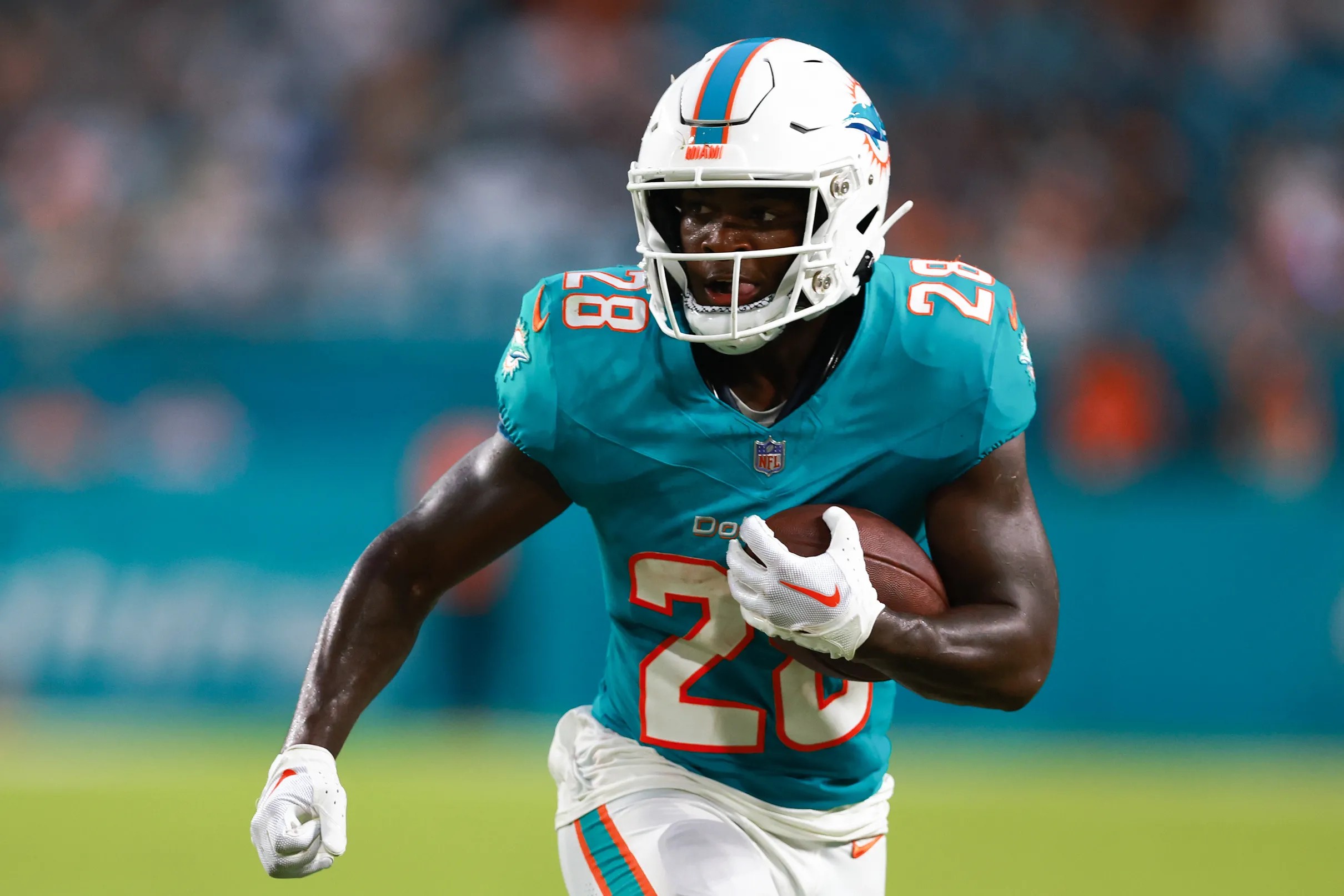 The Splash Zone 8/13/23: De'Von Achane among bright spots in Dolphins loss