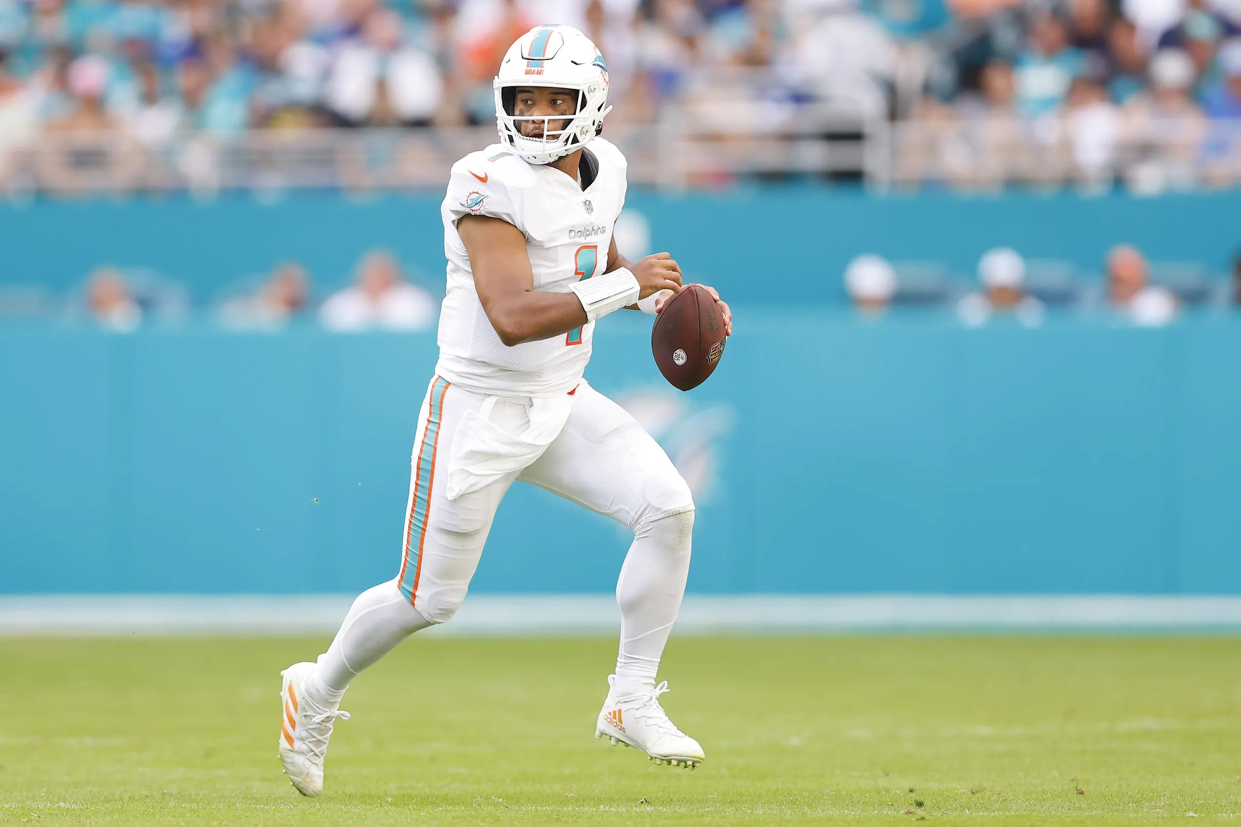 Miami Dolphins @ New York Jets: Live Thread & Game Information - The  Phinsider