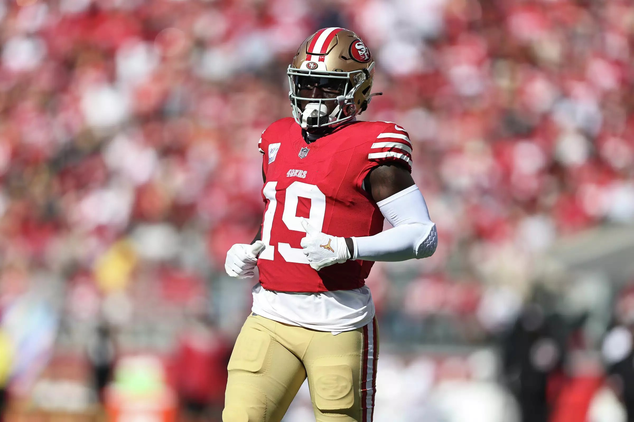 49ers' Deebo Samuel Out With Shoulder Injury Vs. Browns