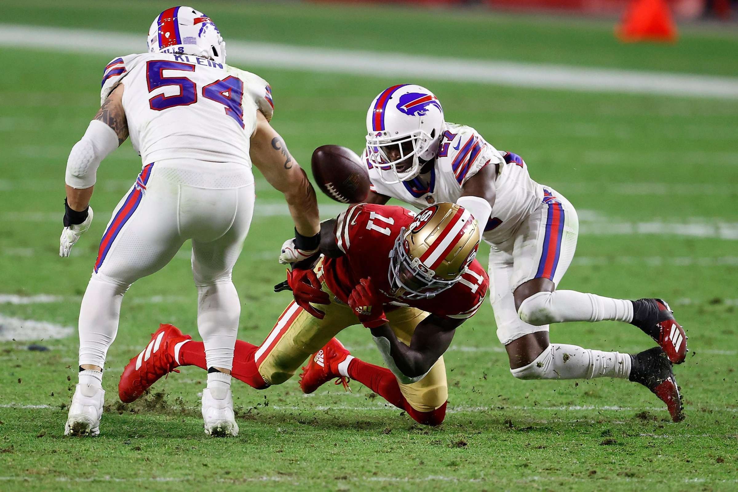 Allen throws for 4 TDs, Bills beat 49ers 3424 in Arizona