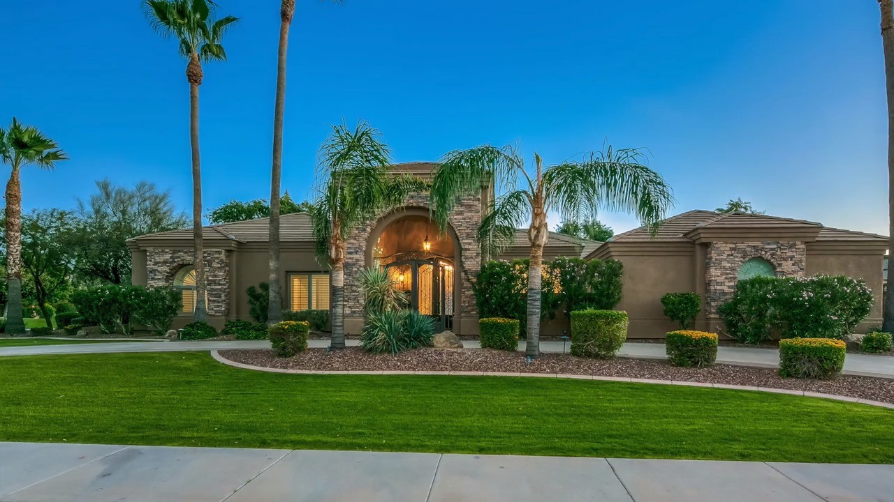 AllStar shortstop Brandon Crawford sold his Scottsdale home for 1.455
