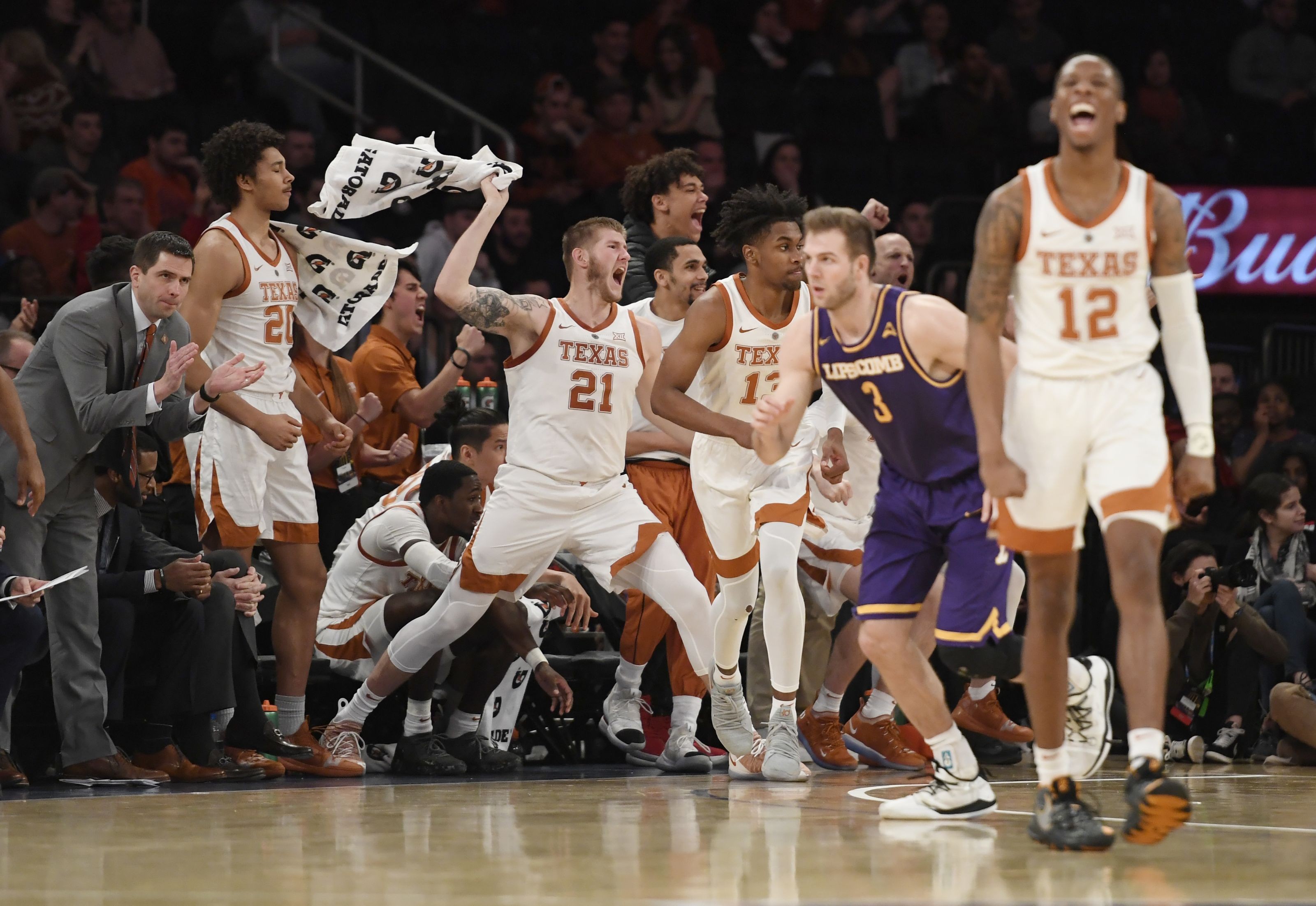 Texas Basketball: Longhorns deserve to be in top 25 after beating Purdue
