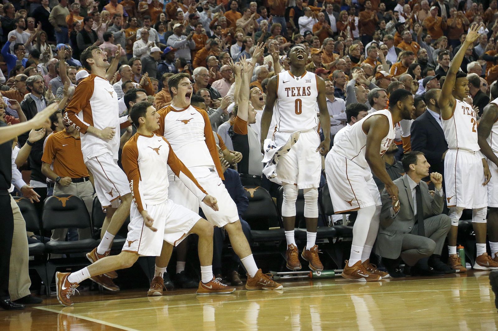Texas Basketball Recruiting Will Baker Solidifies 2019 Class Signs LOI