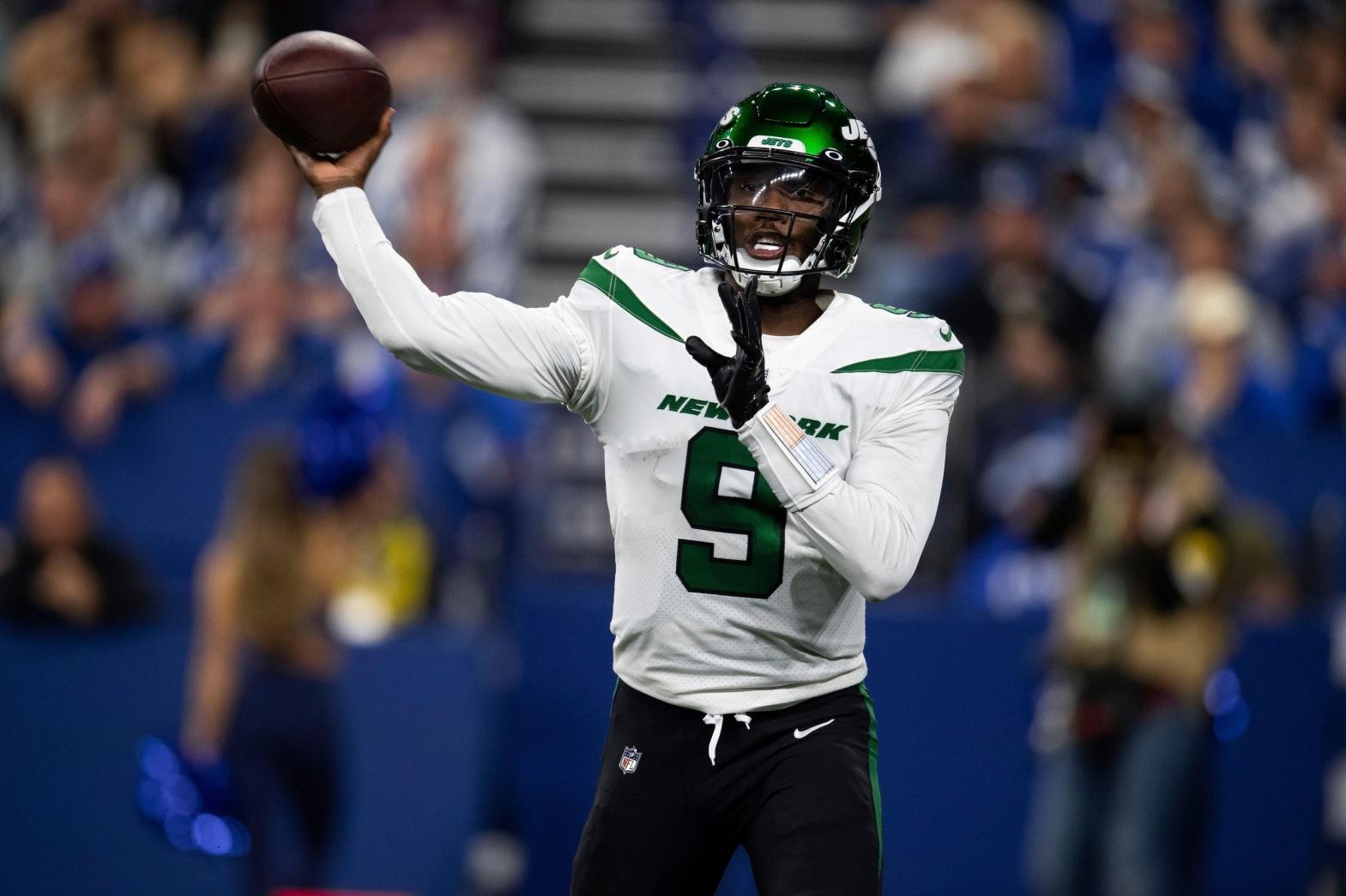 Broncos’ backup QB battle set with Josh Johnson, Brett Rypien to compete behind Russell Wilson