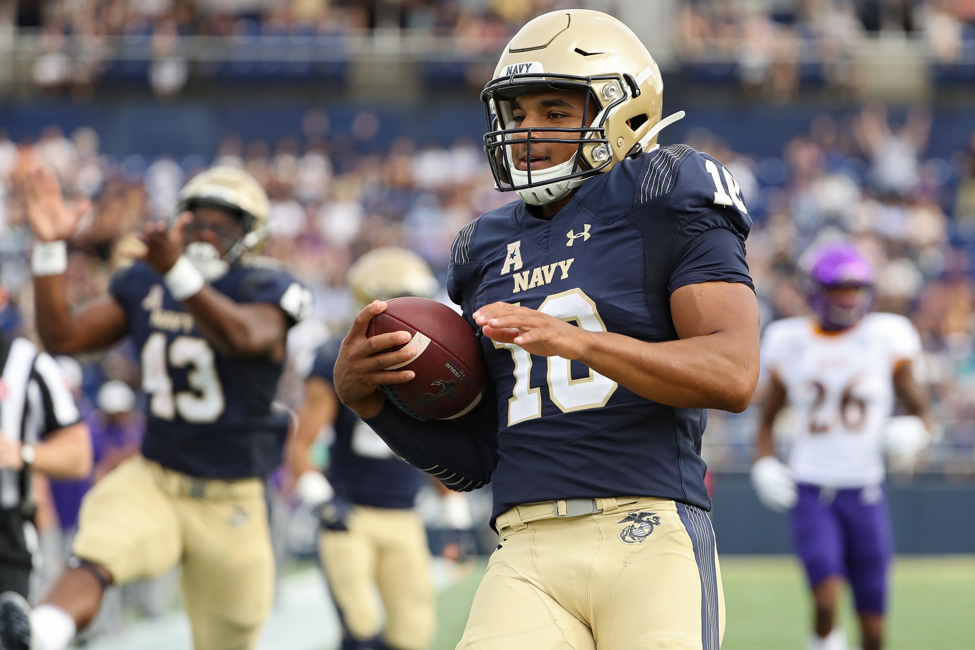 Notre Dame Football: Five Problematic Navy Midshipmen