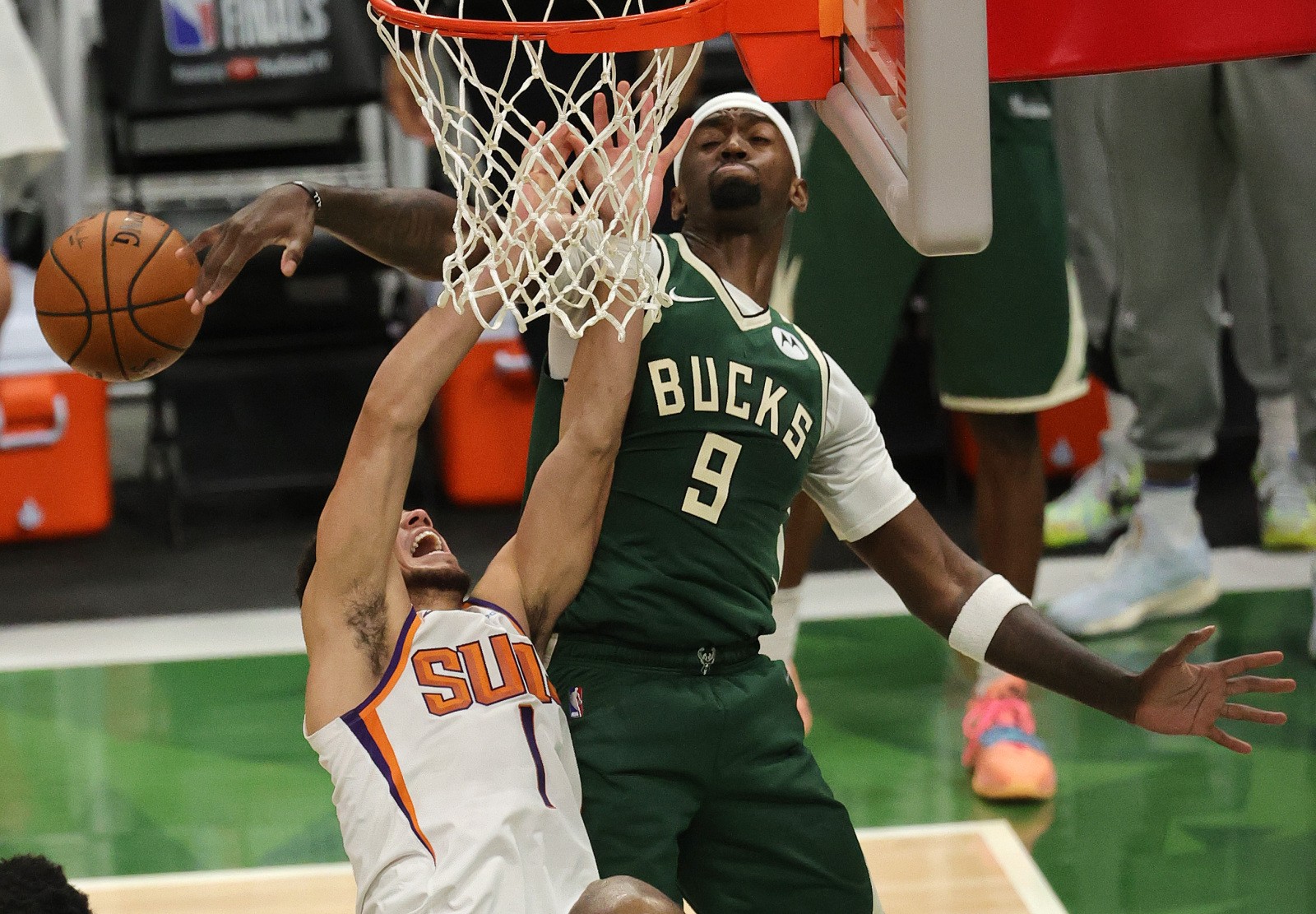 Milwaukee Bucks Ranking the 5 best shot blockers on the 202122 roster