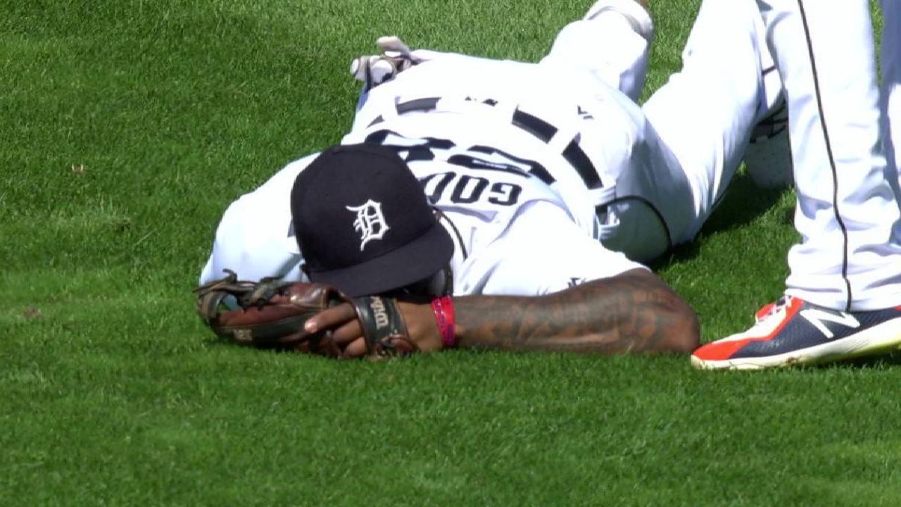 Goodrum exits with quad injury after OF collision