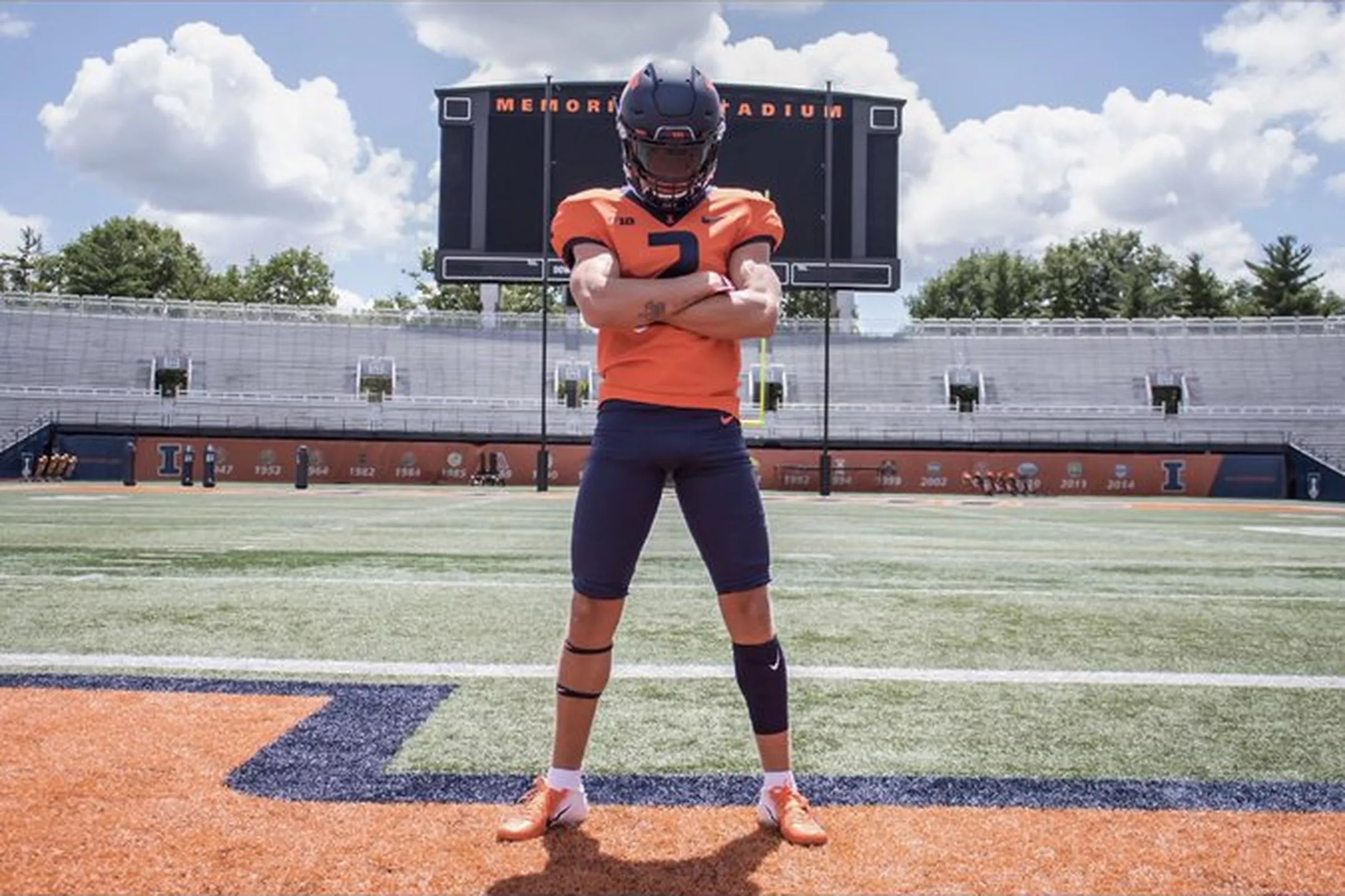 2019 WR Casey Washington commits to Illinois Football