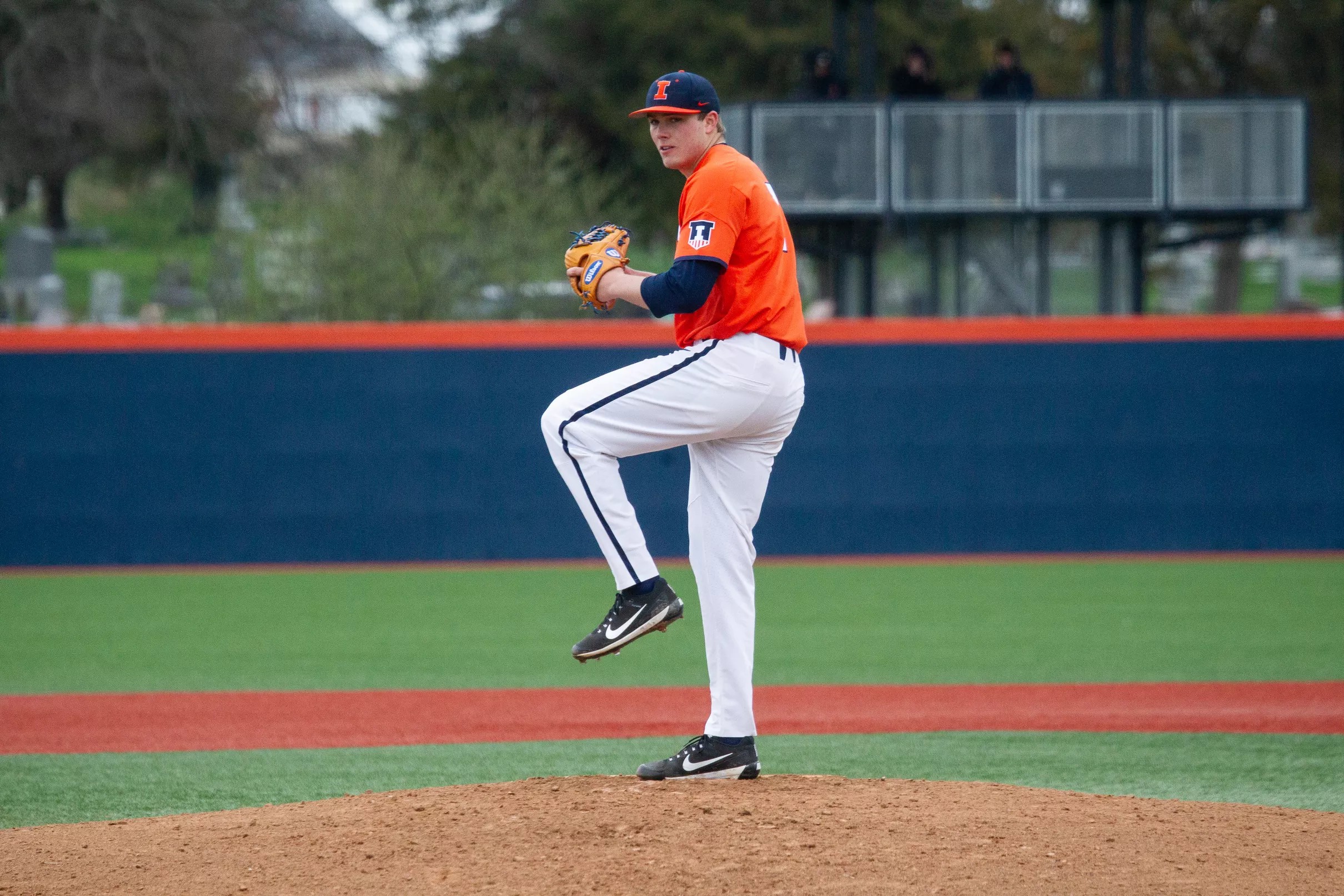 Illinois loses rubber match in series at No. 15 Indiana