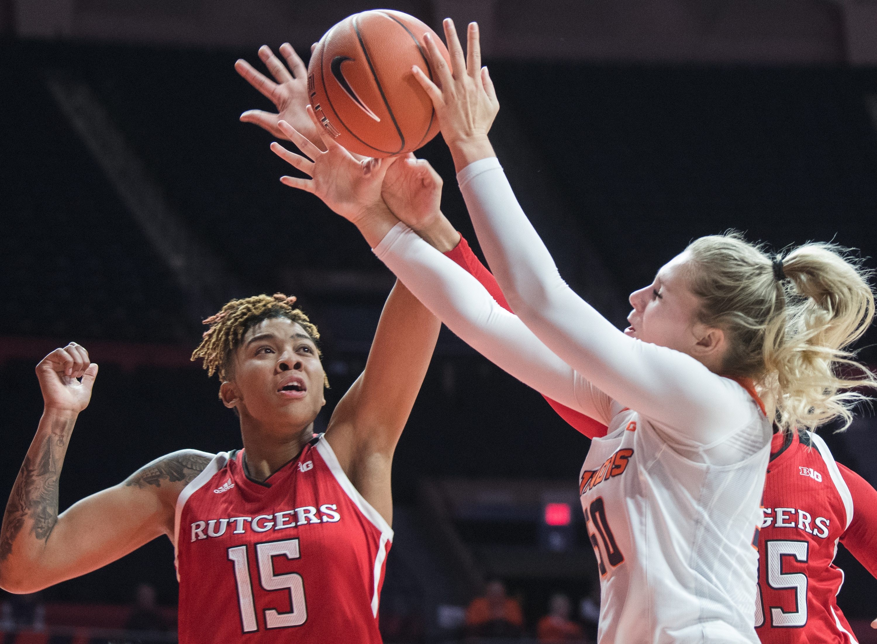 LIVE! Wisconsin at Illinois women's basketball