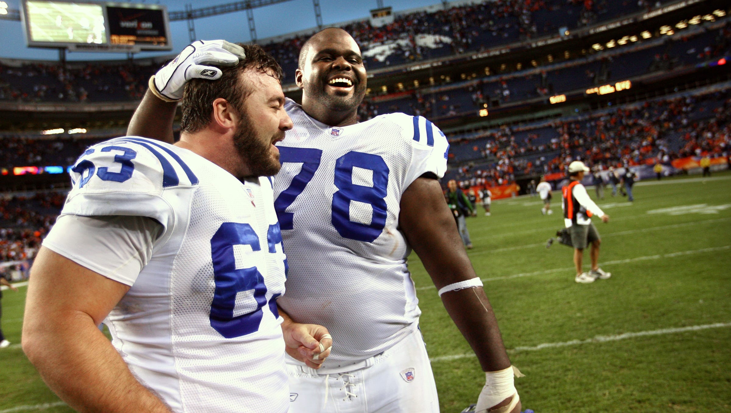 Colts: Former LT Tarik Glenn inducted into Colts Ring of Honor