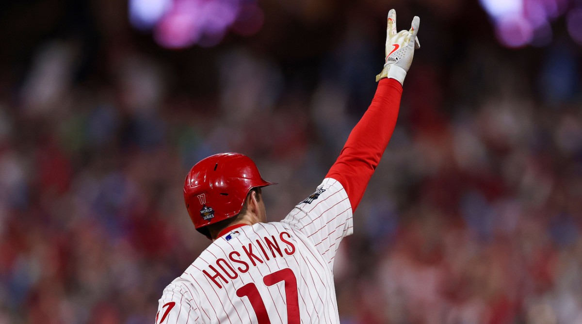 Rhys Hoskins' wife goes viral for cool gesture to Phillies fans