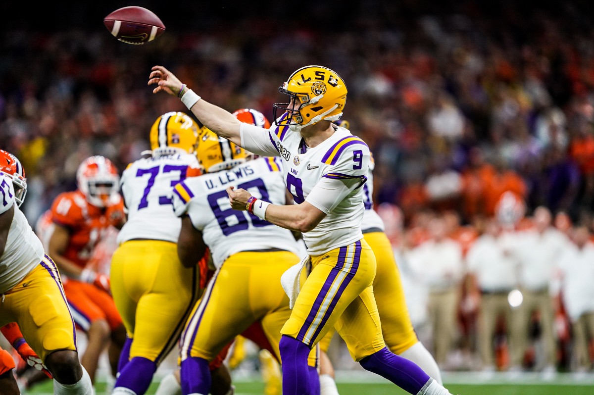 Bengals' Joe Burrow makes LSU callback with victory cigar while