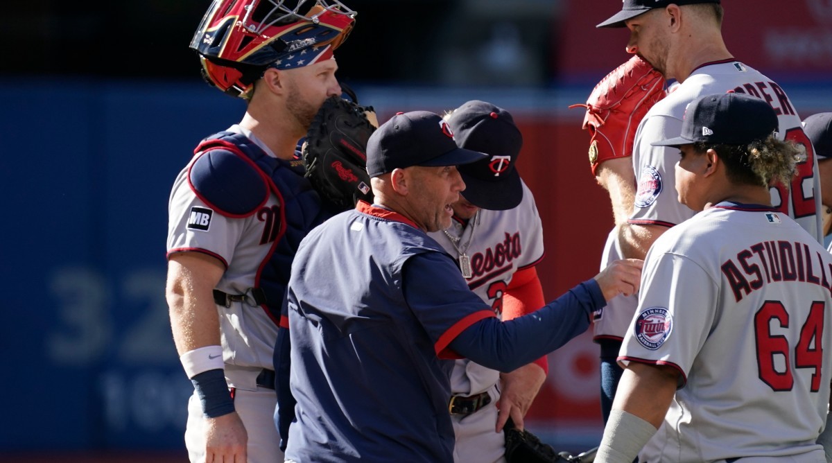 LSU Baseball Hires Twins Pitching Coach Wes Johnson, per Report