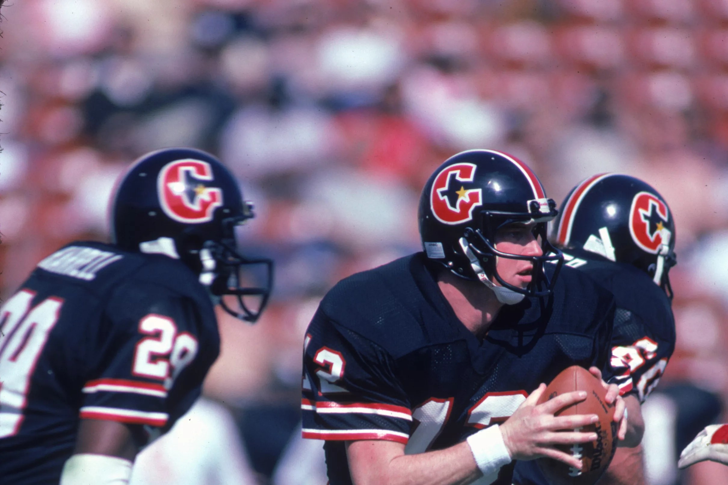 Book Review of “Football for a Buck The Crazy Rise and Crazier Demise of the USFL”