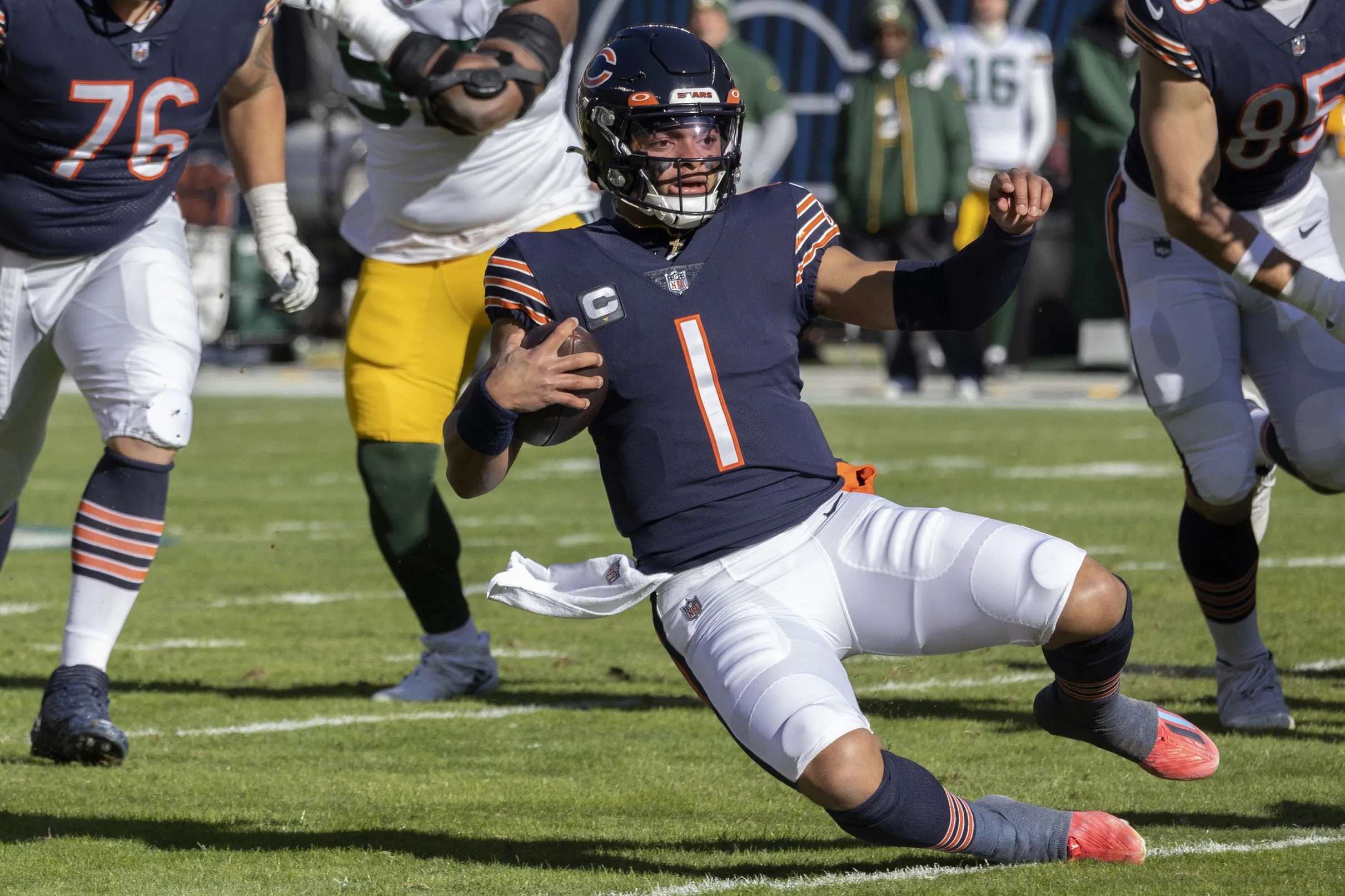 Bear Bones: Bears vs. Packers preview, injury check, NFL news, and more