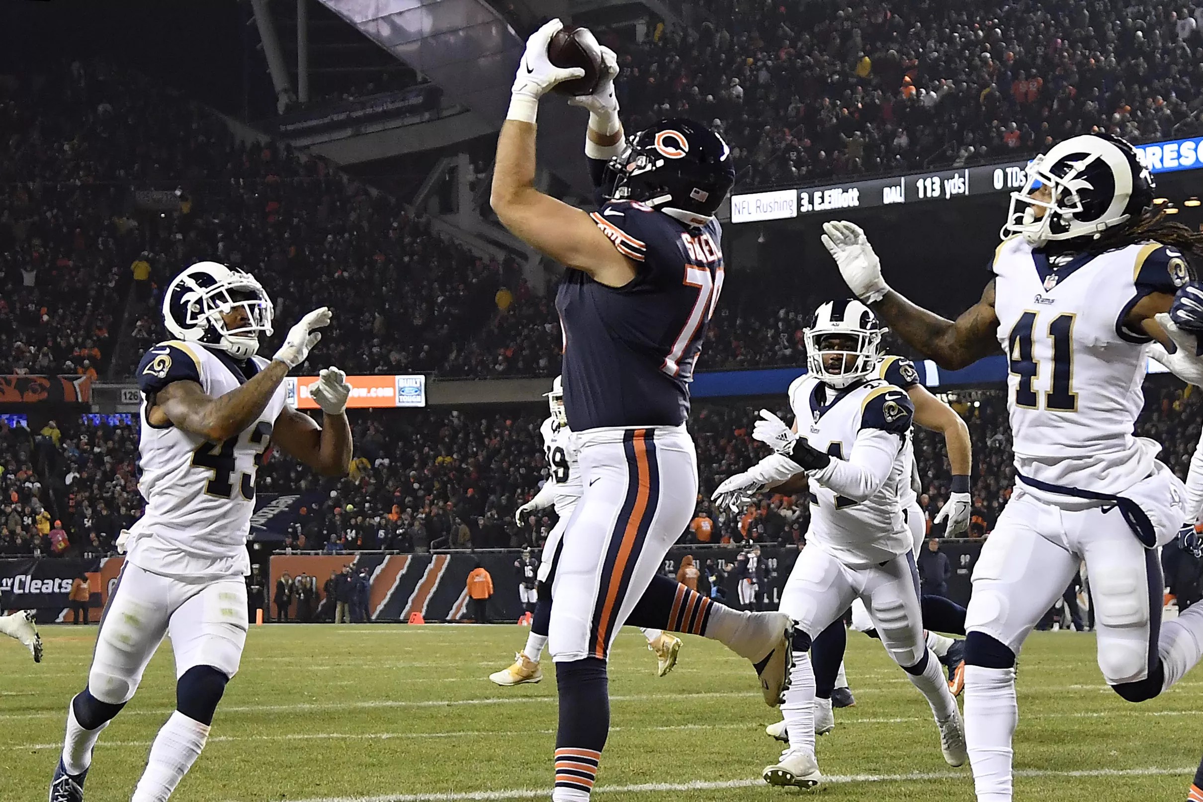 Bears Waive Week 14 Hero, TE Bradley Sowell