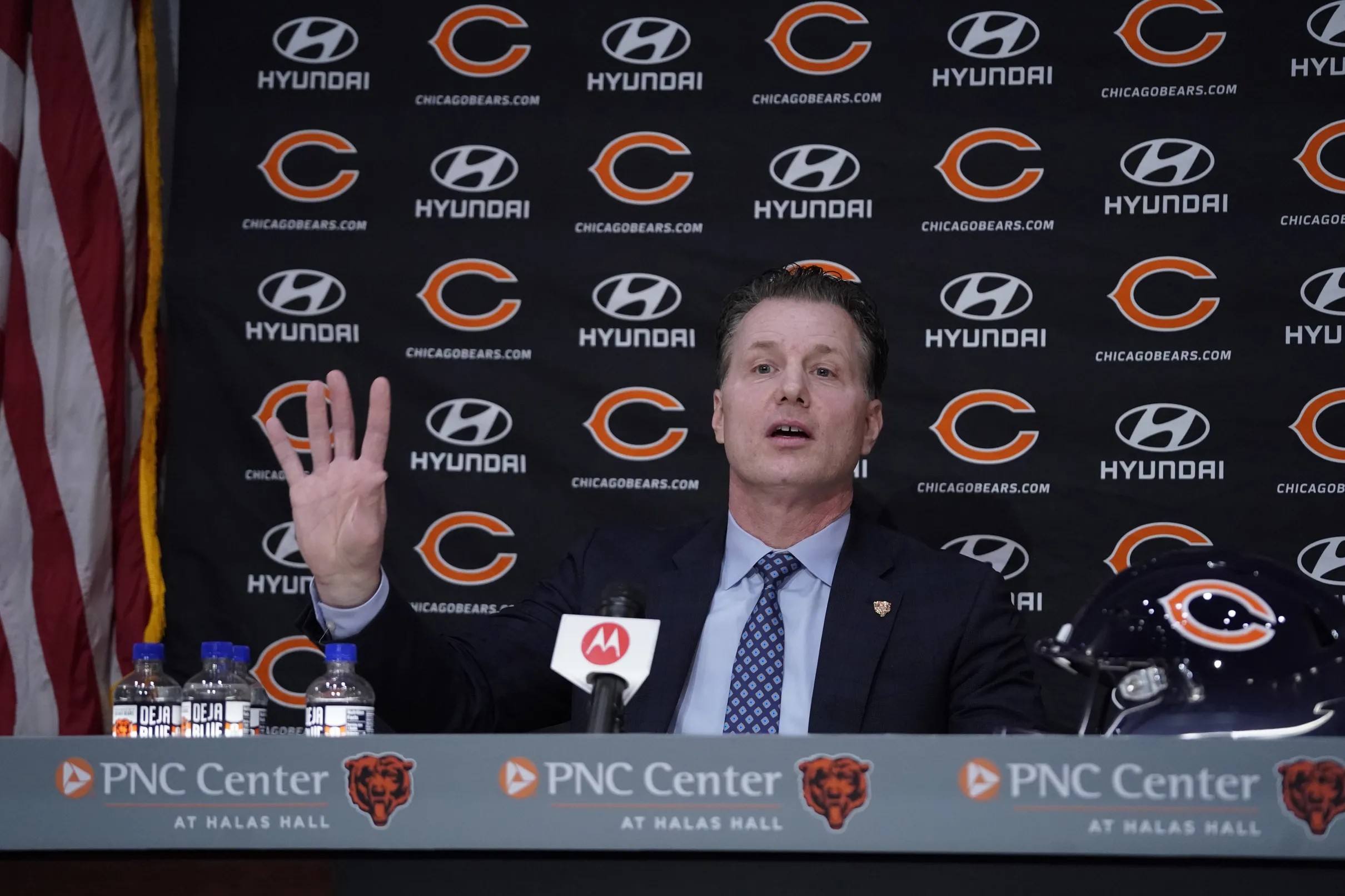 Matt Eberflus completes his Chicago Bears coaching staff