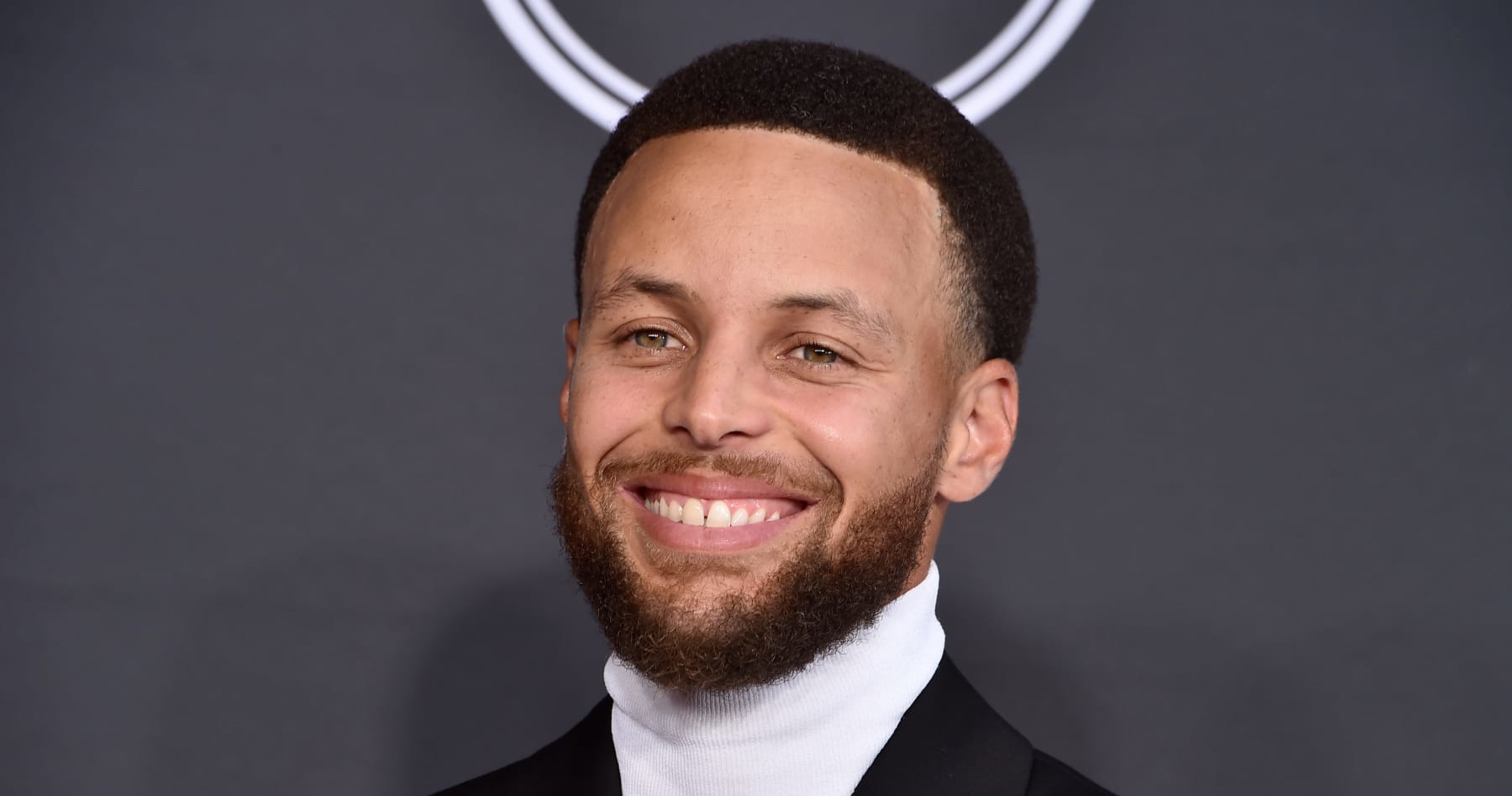Video: Warriors' Stephen Curry Graduates, Gets Inducted into Davidson