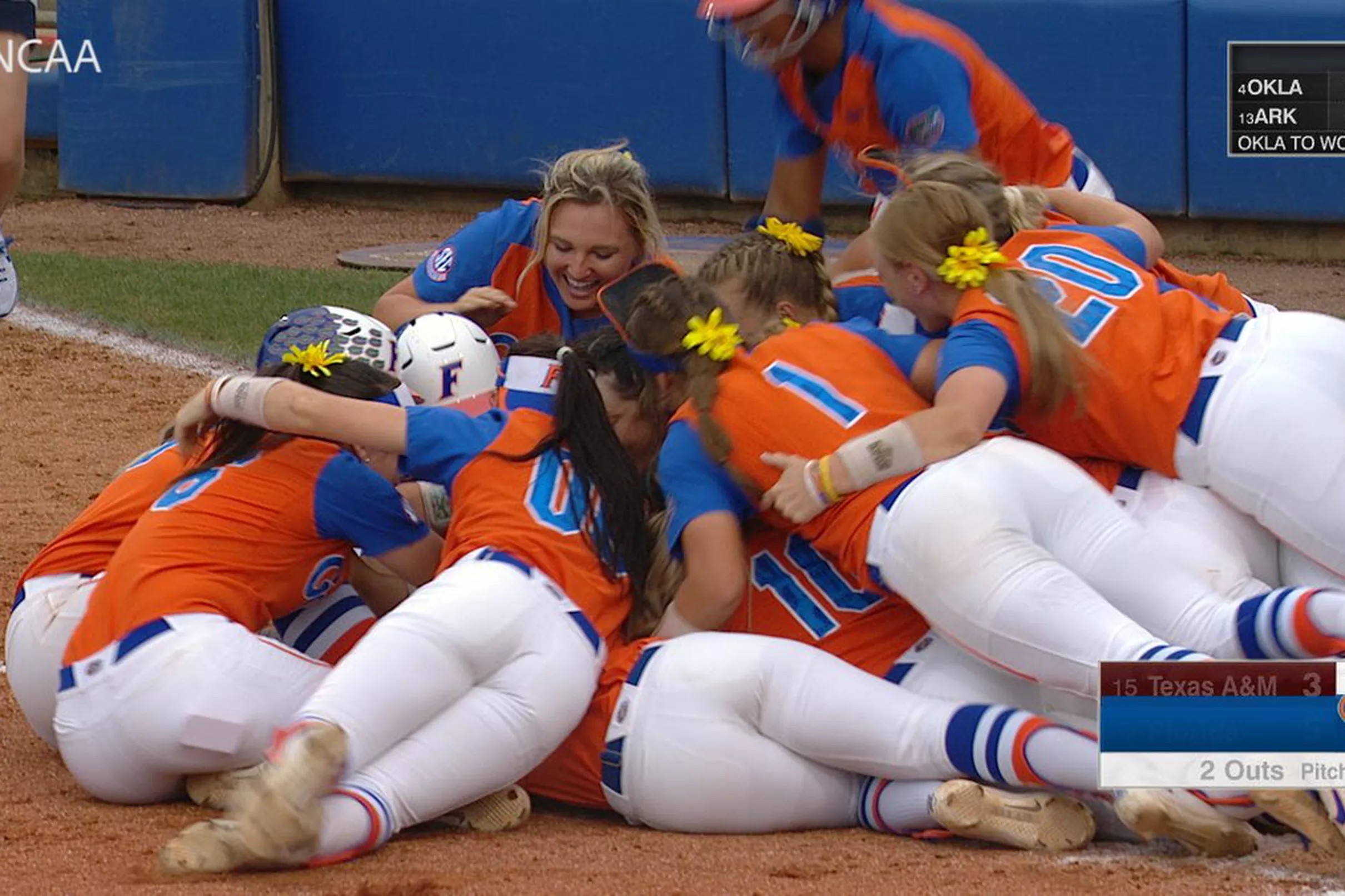 Jordanesque Florida Walks Off In Dramatic Fashion To Advance To Womens College World Series 9560