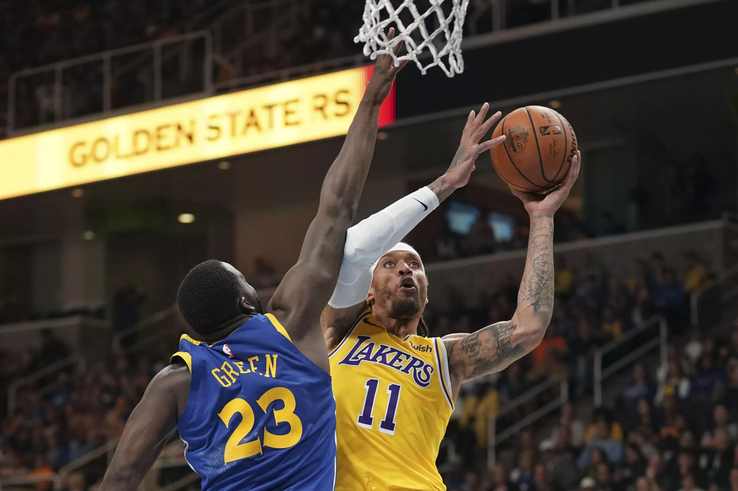 Luke Walton says he’s looking for ways to get Michael Beasley more minutes