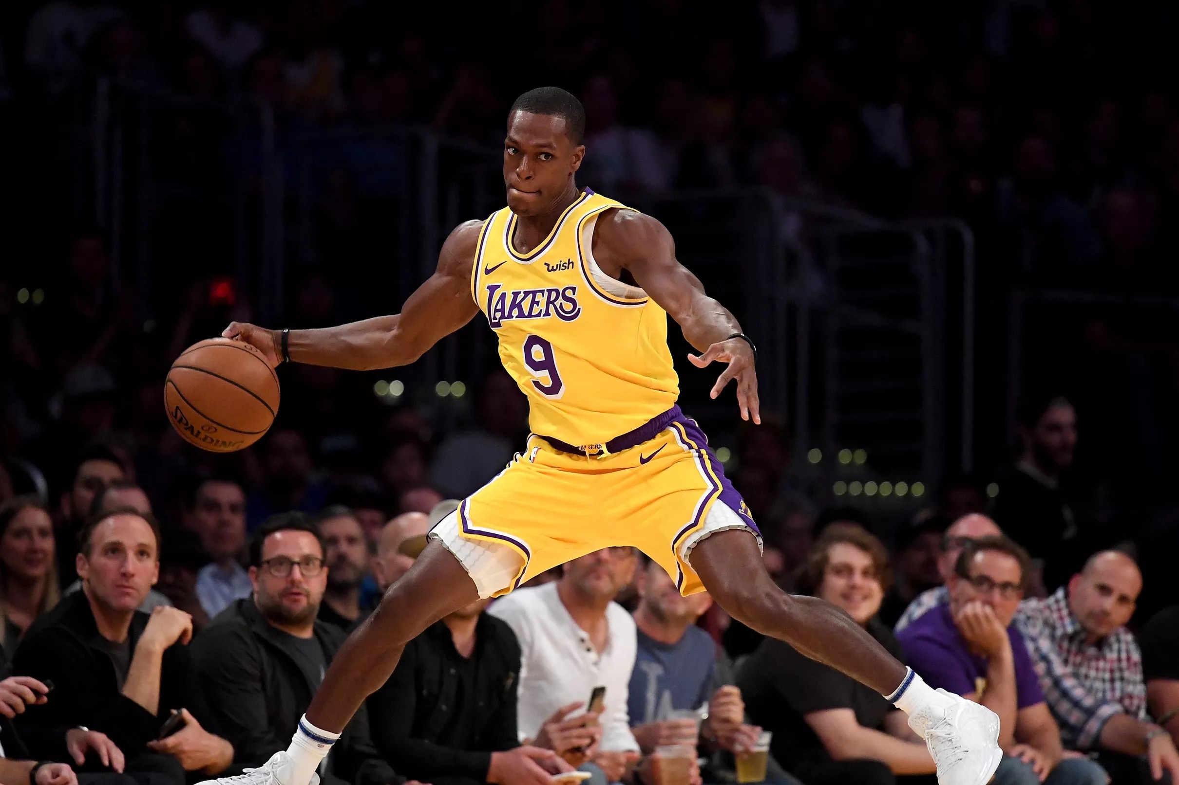 Rajon Rondo calls Lonzo Ball one of the best rebounding point guards in