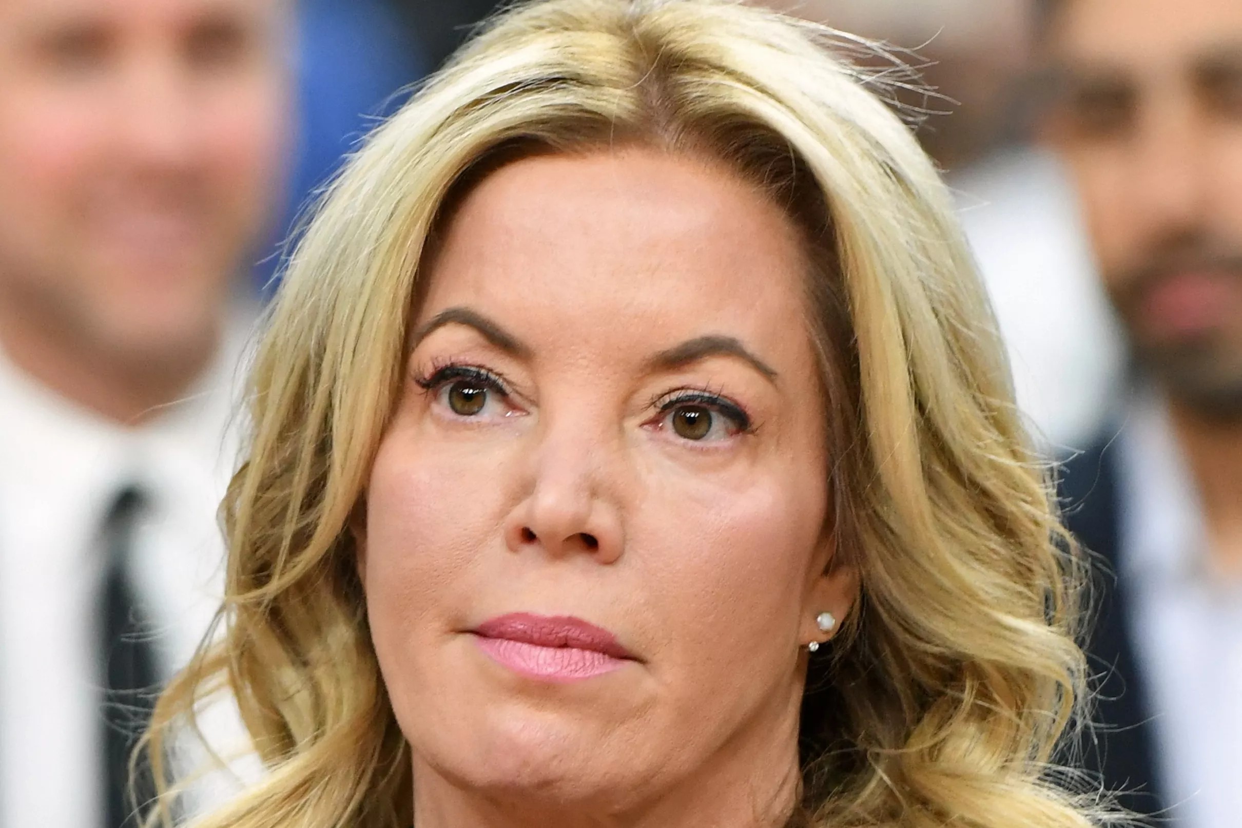 Jeanie Buss “almost certainly would prevent” Magic Johnson and Rob Pelinka from ...2420 x 1613