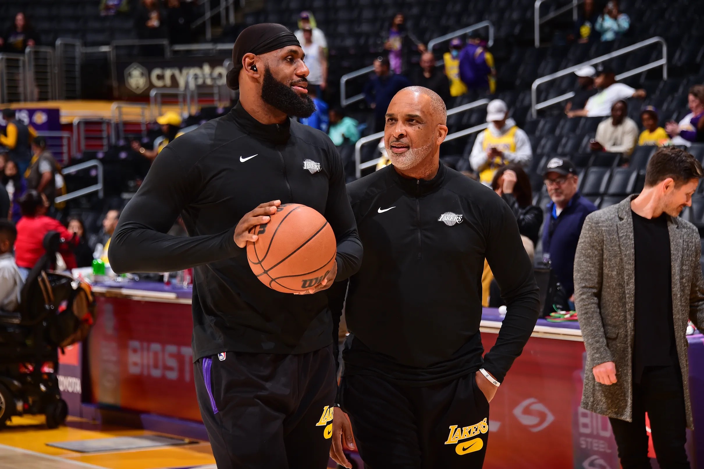 Lakers announce coaching staff for 202223 season