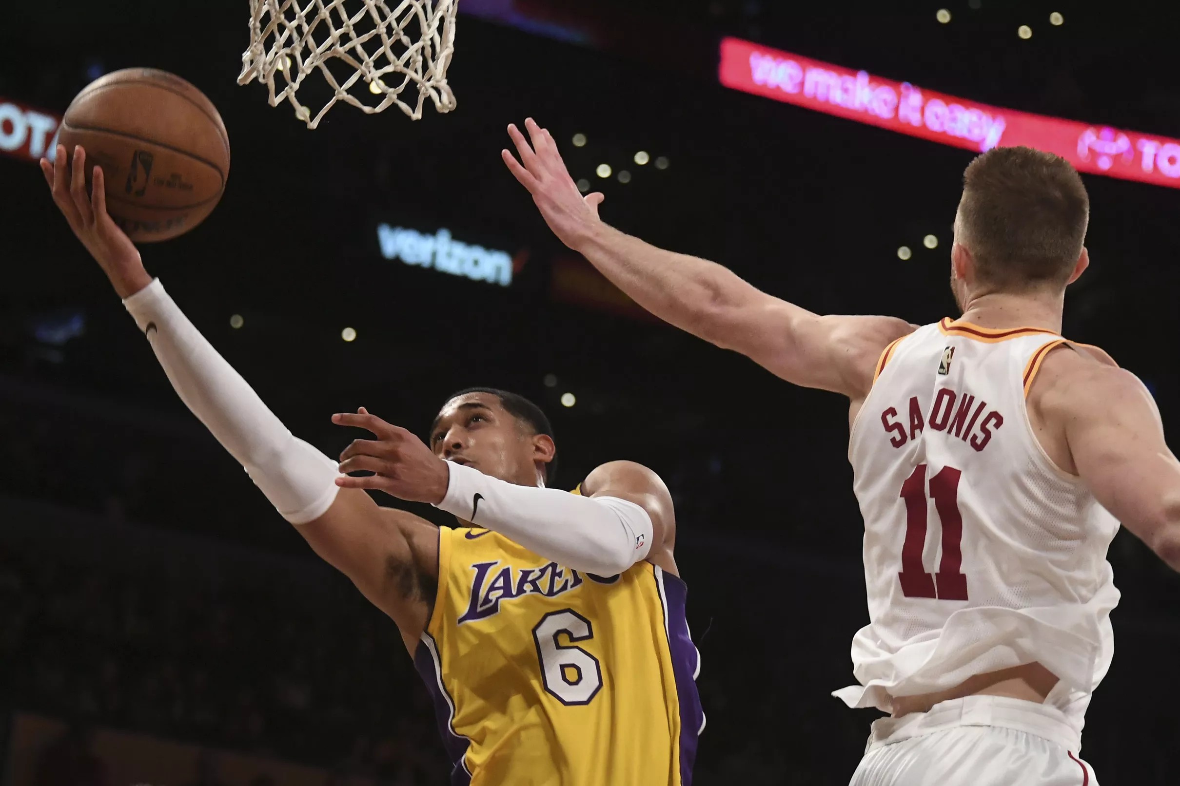 Lakers vs. Pacers Final Score Jordan Clarkson’s seasonhigh outburst