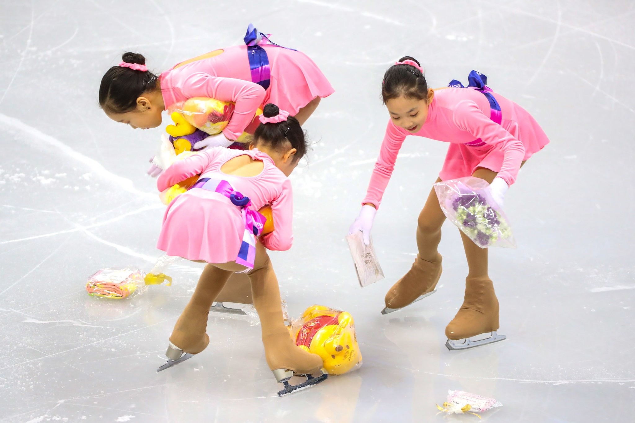 The Greatest Figure Skater Ever Is Michael Jackson on Ice, Surrounded