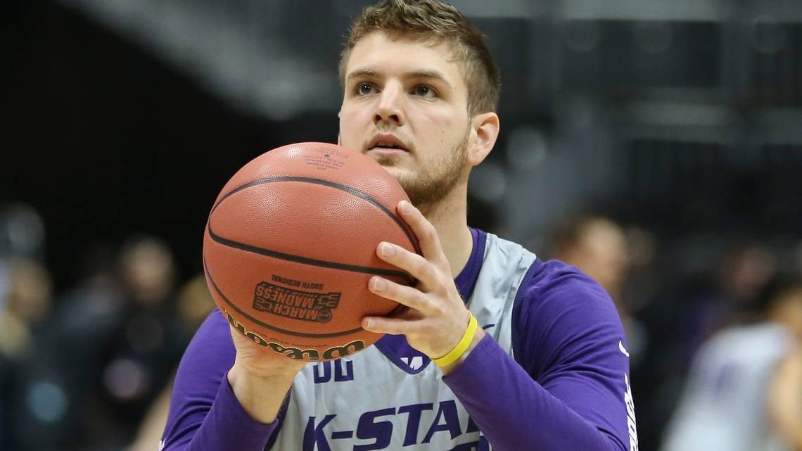 KState’s Dean Wade is finally healthy ‘I went out there and dunked