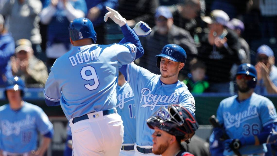 Hunter Dozier’s Walk-off Single Gives Royals A 9-8 Win And A Series Sweep