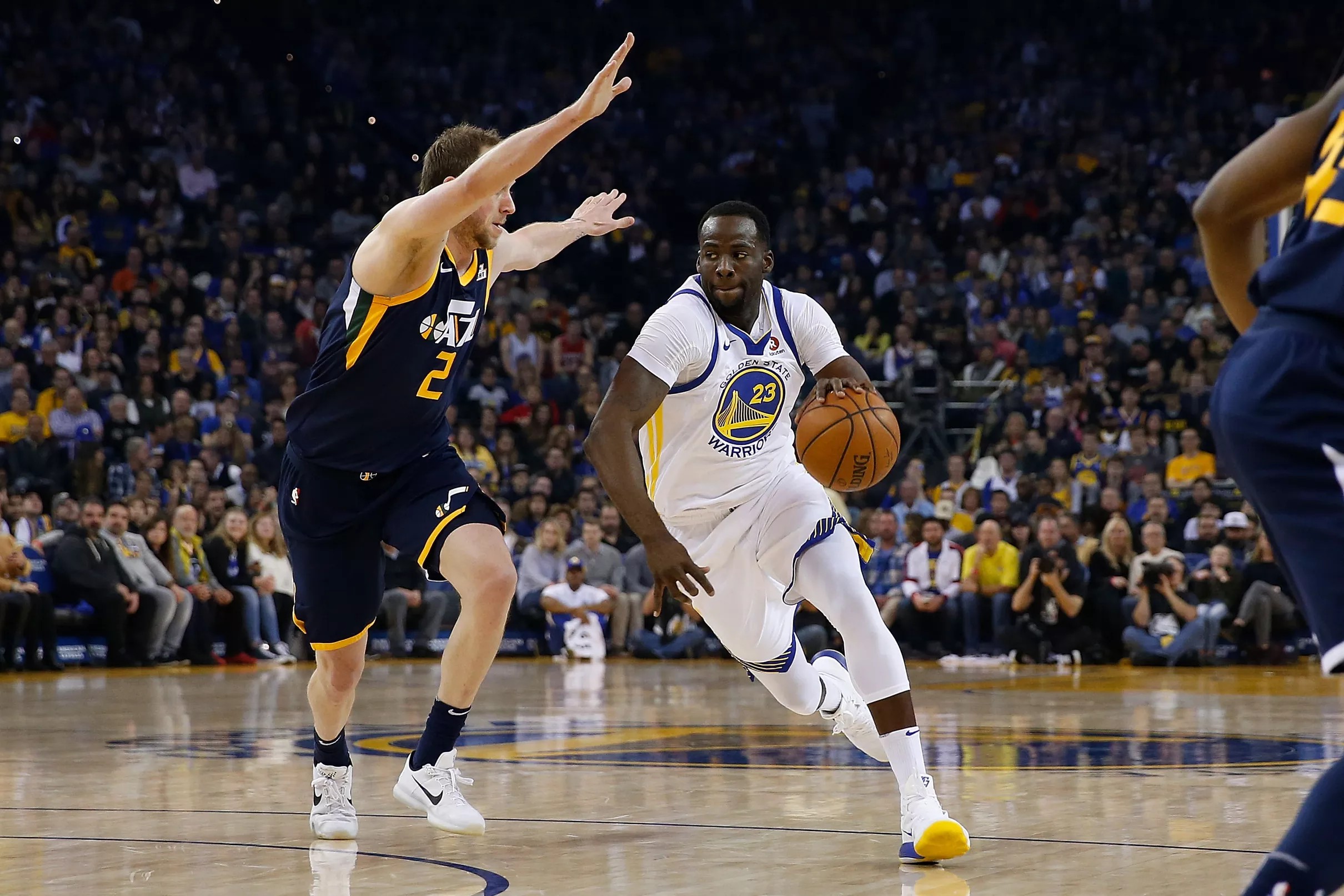 Draymond green tweaked his ankle is day to day