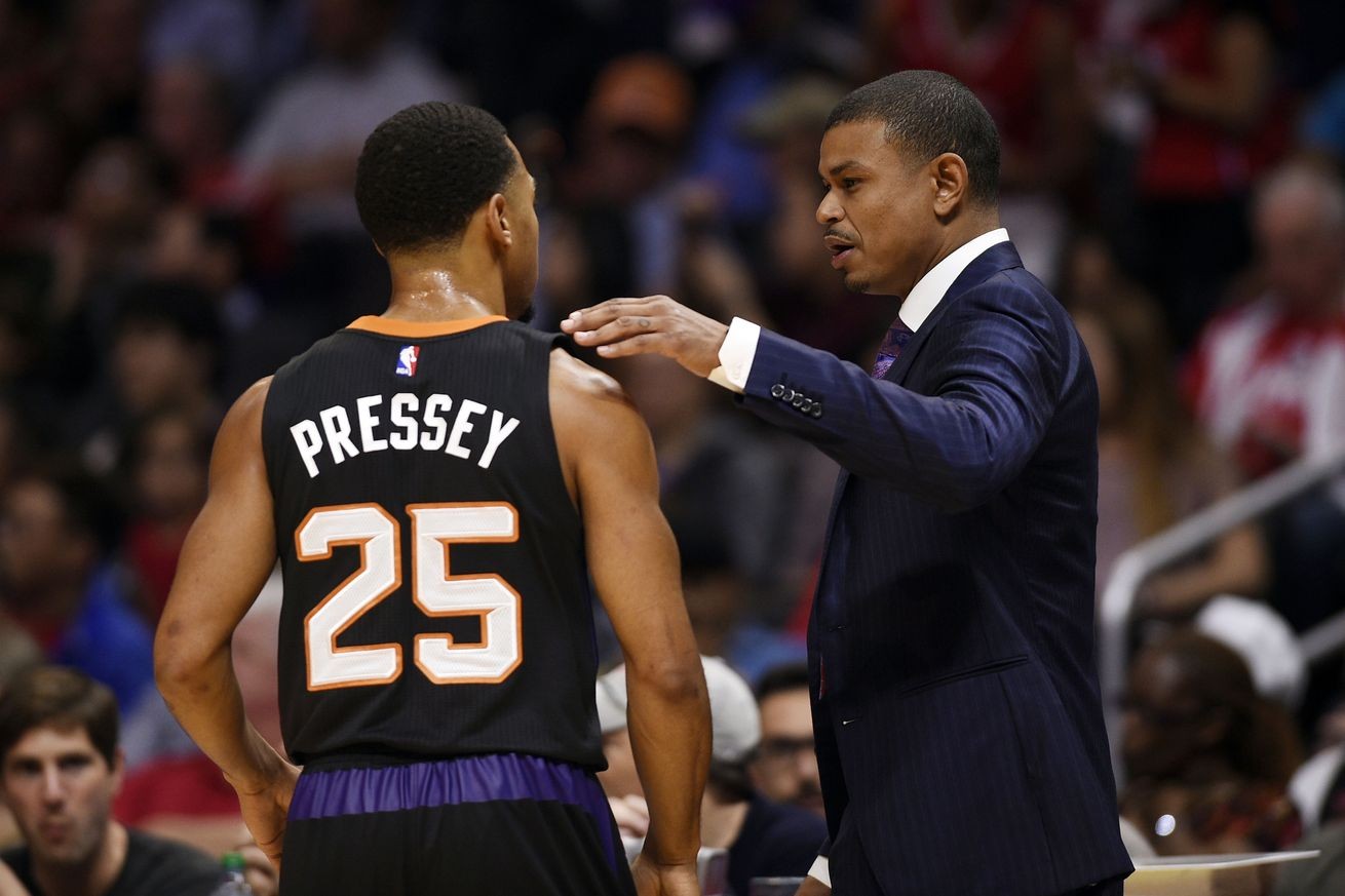 Warriors Invite Phil Pressey to Camp