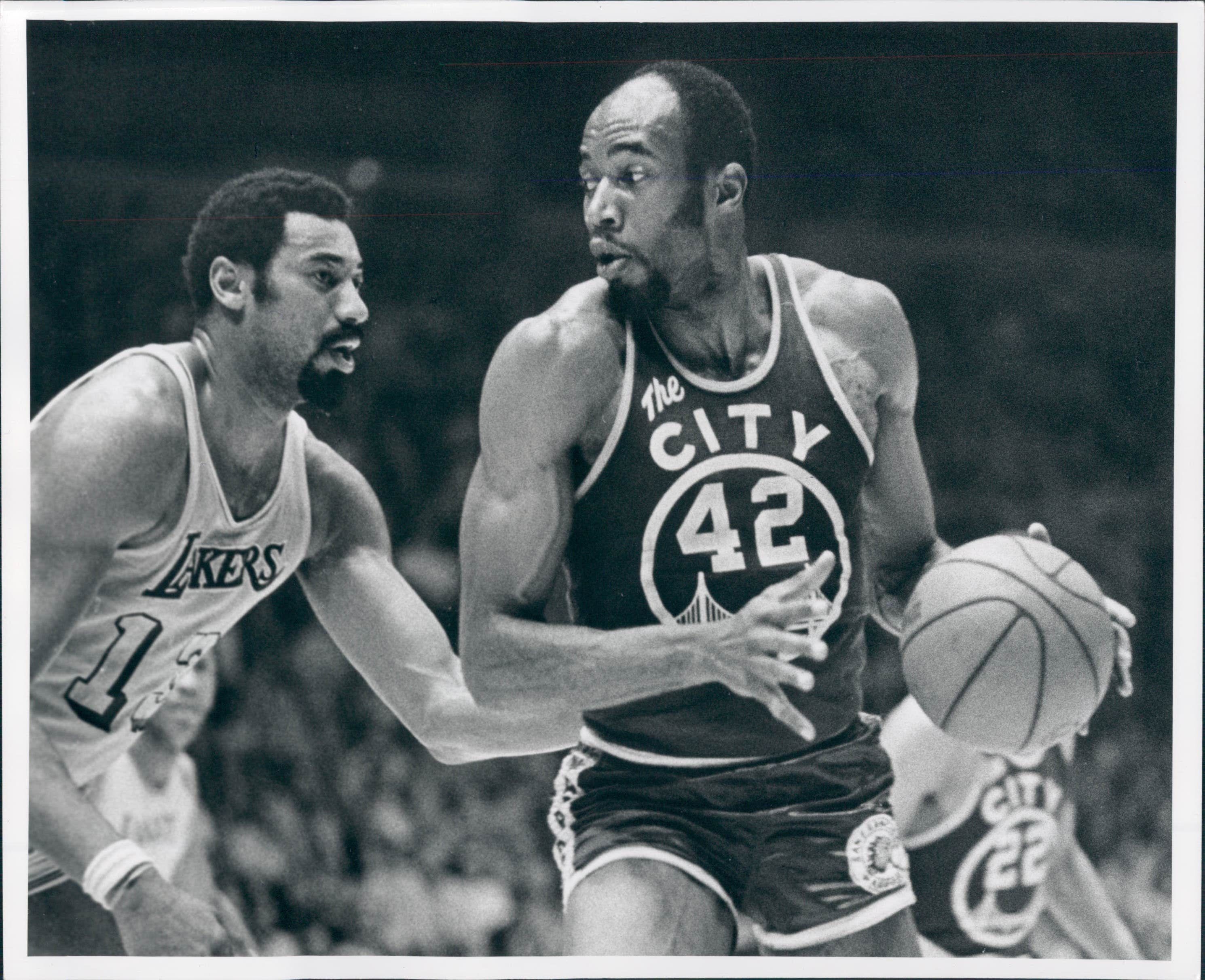 Nate Thurmond, NBA Legend and Former Warriors Player, Dies at 74