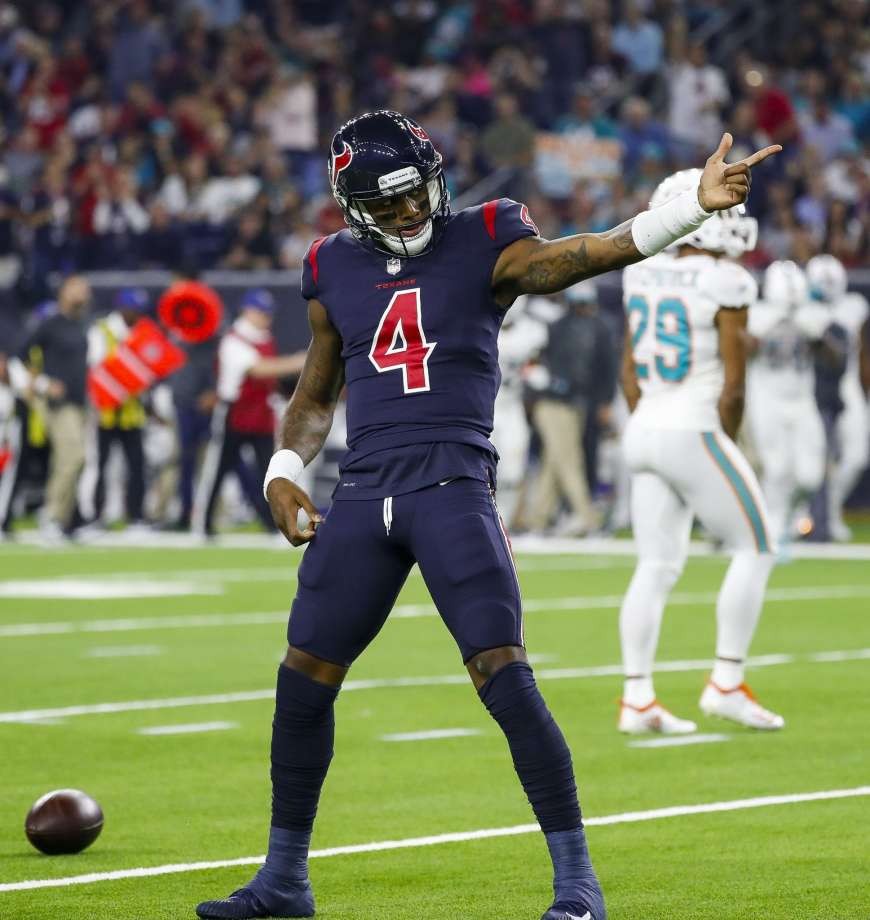 explaining-deshaun-watson-s-wipe-your-nose-celebration