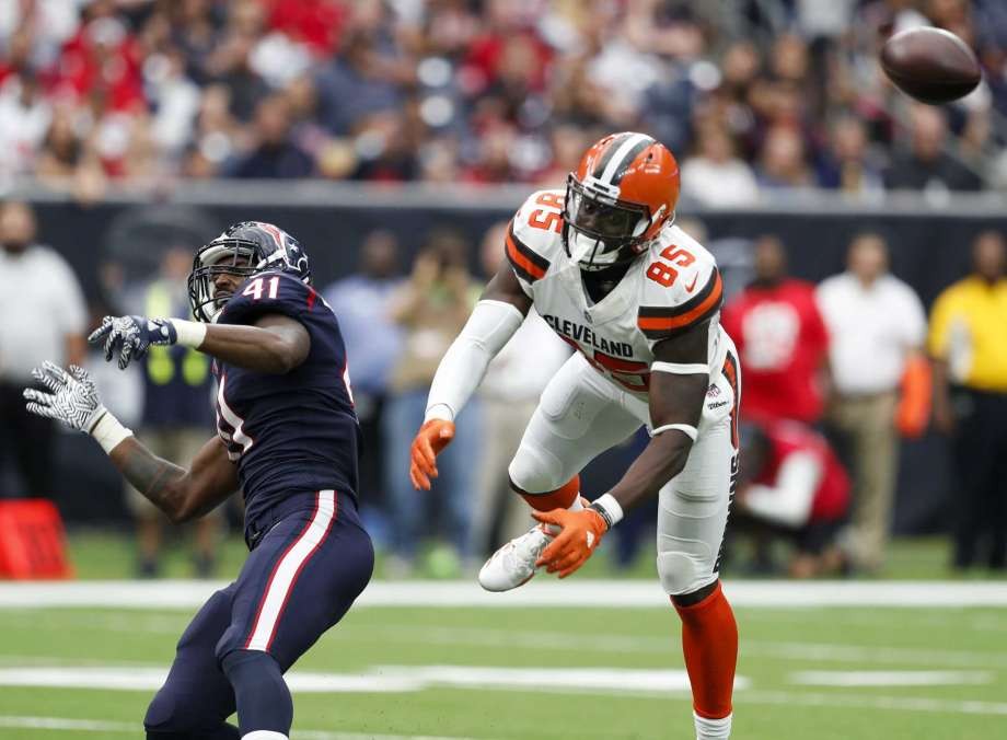 Texans linebacker Zach Cunningham fined 18,231