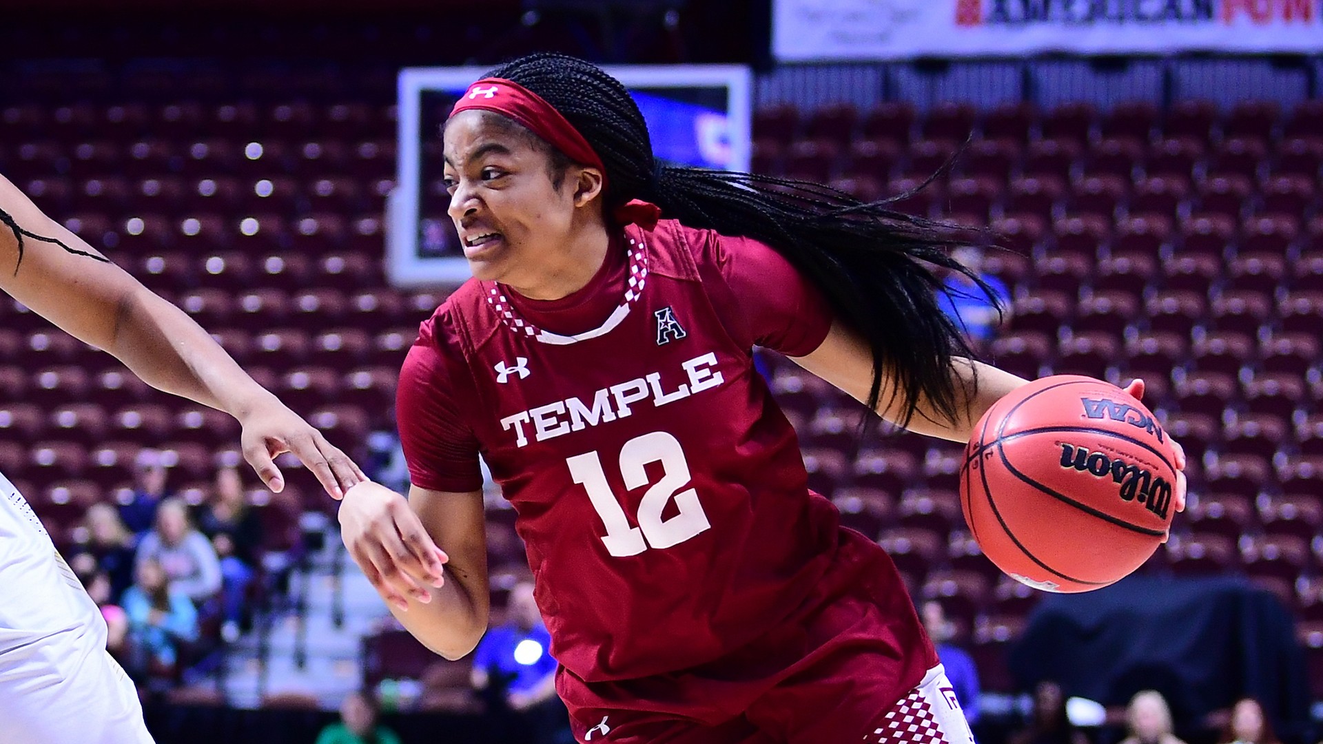 Women's Basketball Upsets Wichita State in AAC Tourney Opener