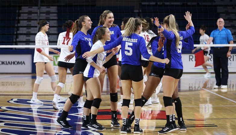 tulsa-volleyball-opens-2022-season-at-national-runner-up-nebraska