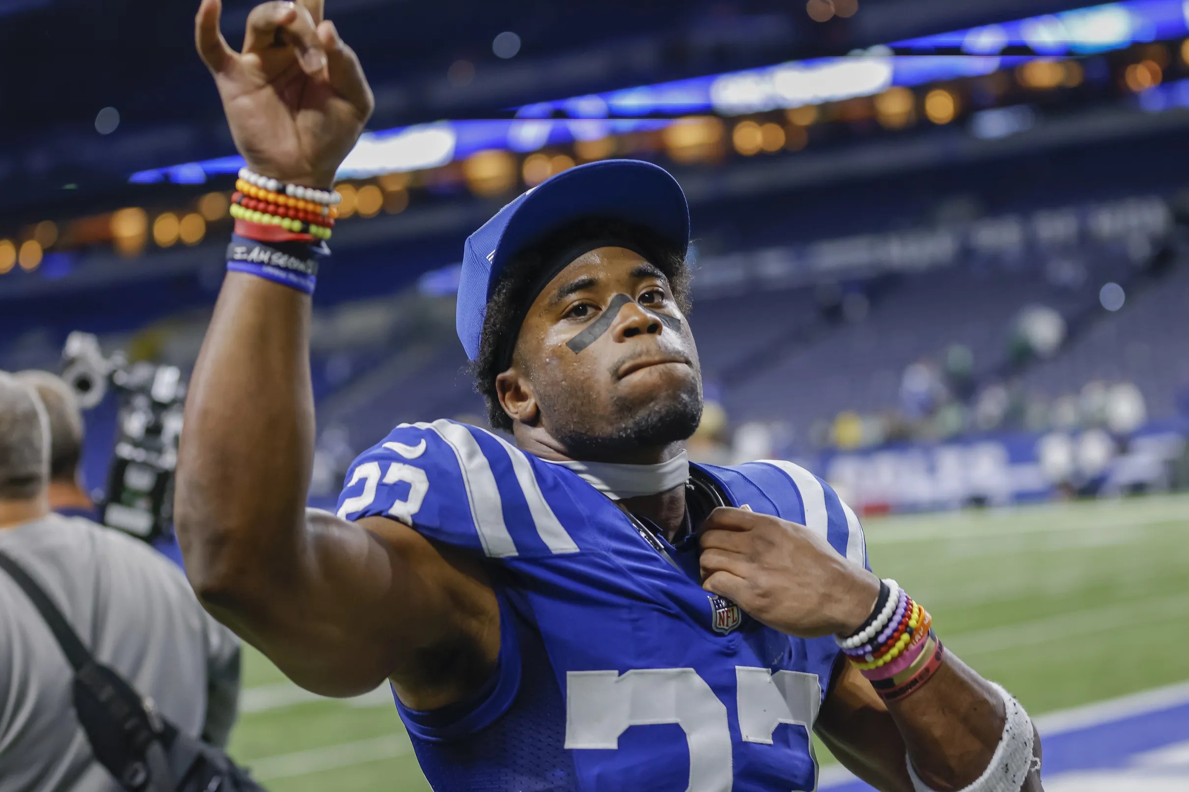 Colts News Colts nominate Kenny Moore for Walter Payton NFL Man of the