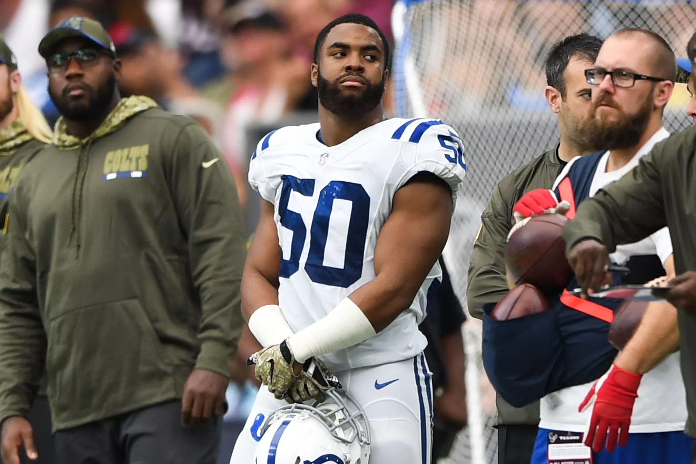 Colts linebacker Anthony Walker returns to practice, set to be ready